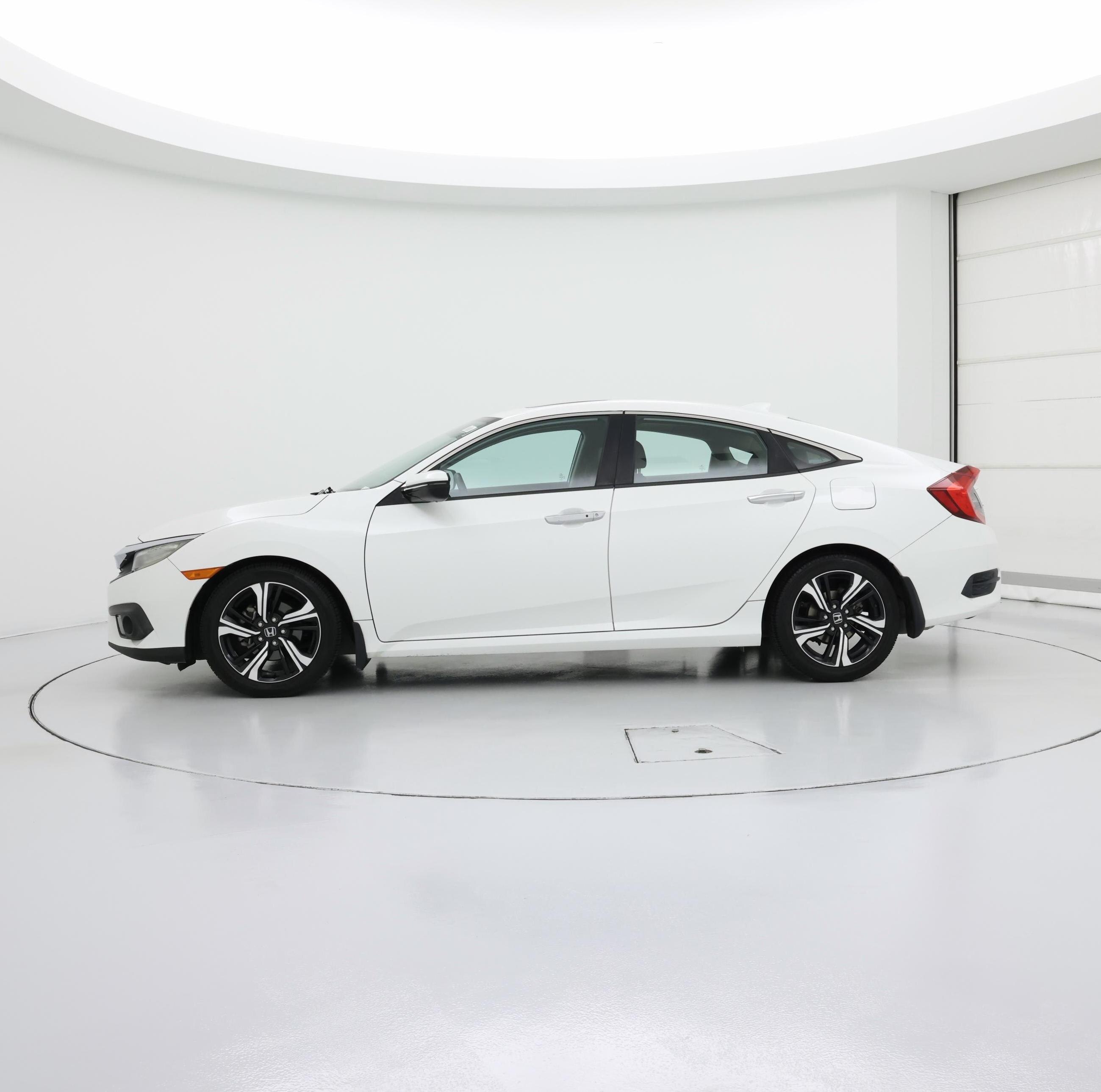 Thumbnail: 2016 Honda Civic - 3
