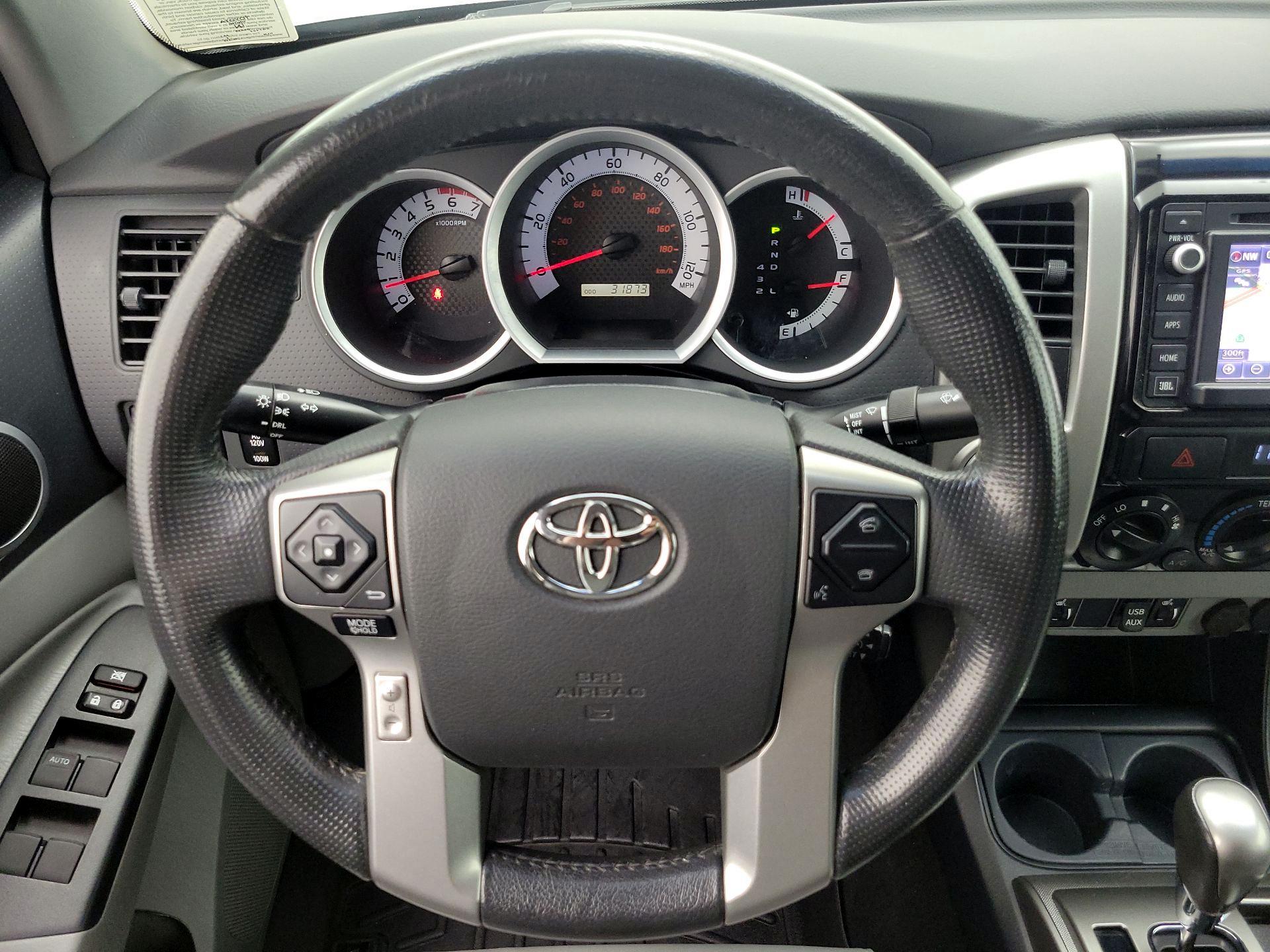 Thumbnail: 2014 Toyota Tacoma - 10