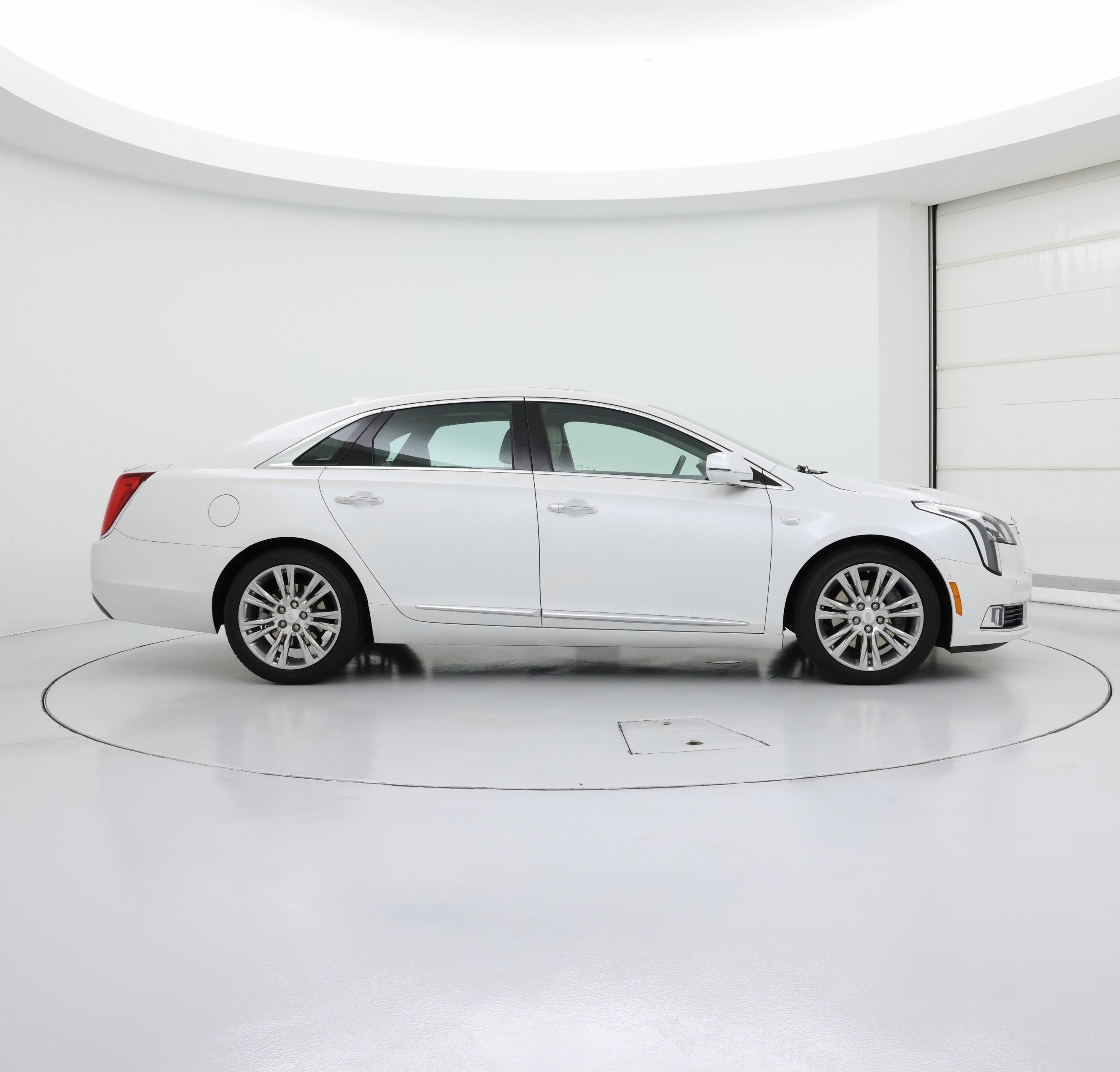 Thumbnail: 2018 Cadillac XTS - 7