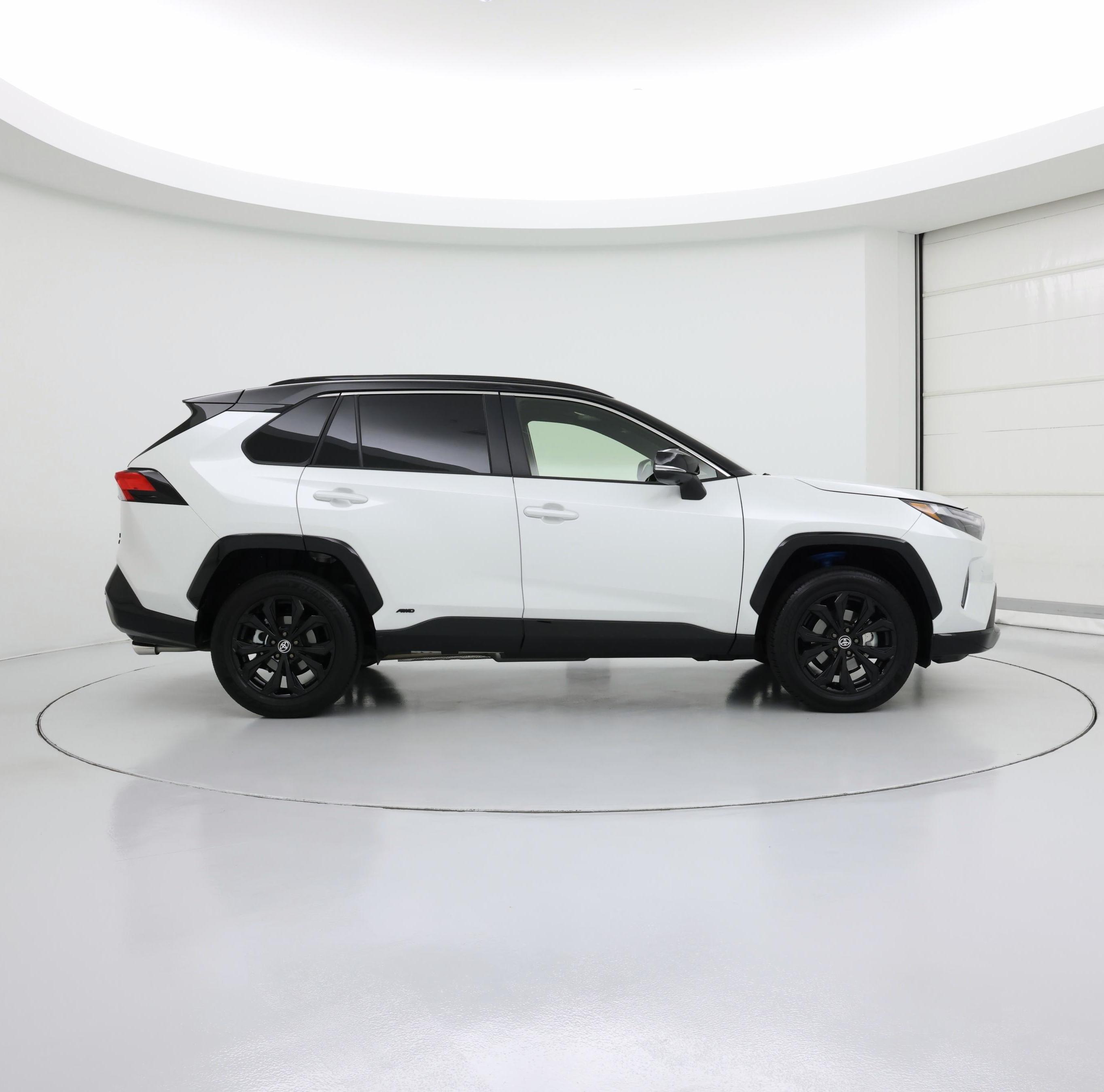 Thumbnail: 2024 Toyota RAV4 - 7