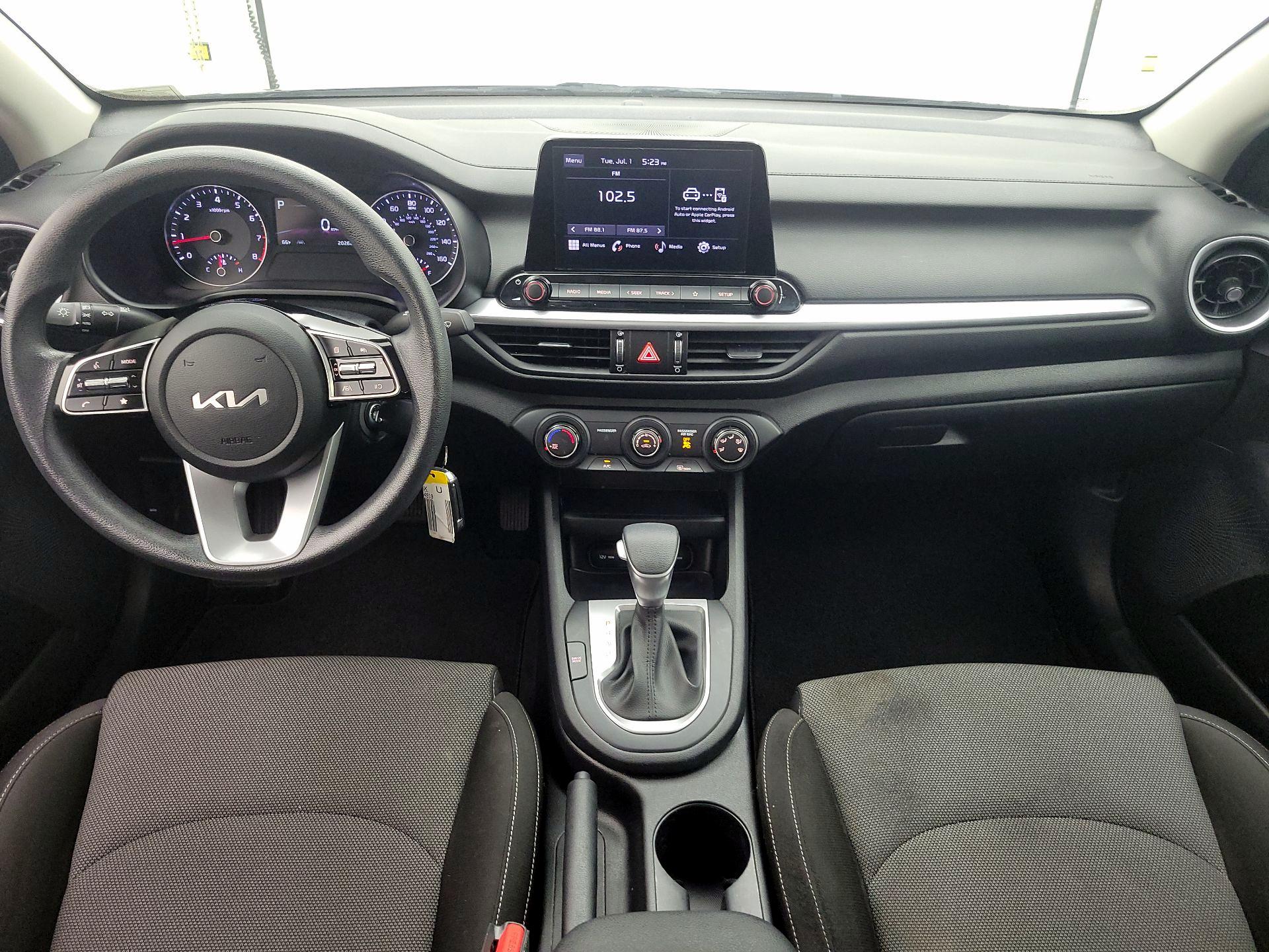 Thumbnail: 2023 Kia Forte - 9