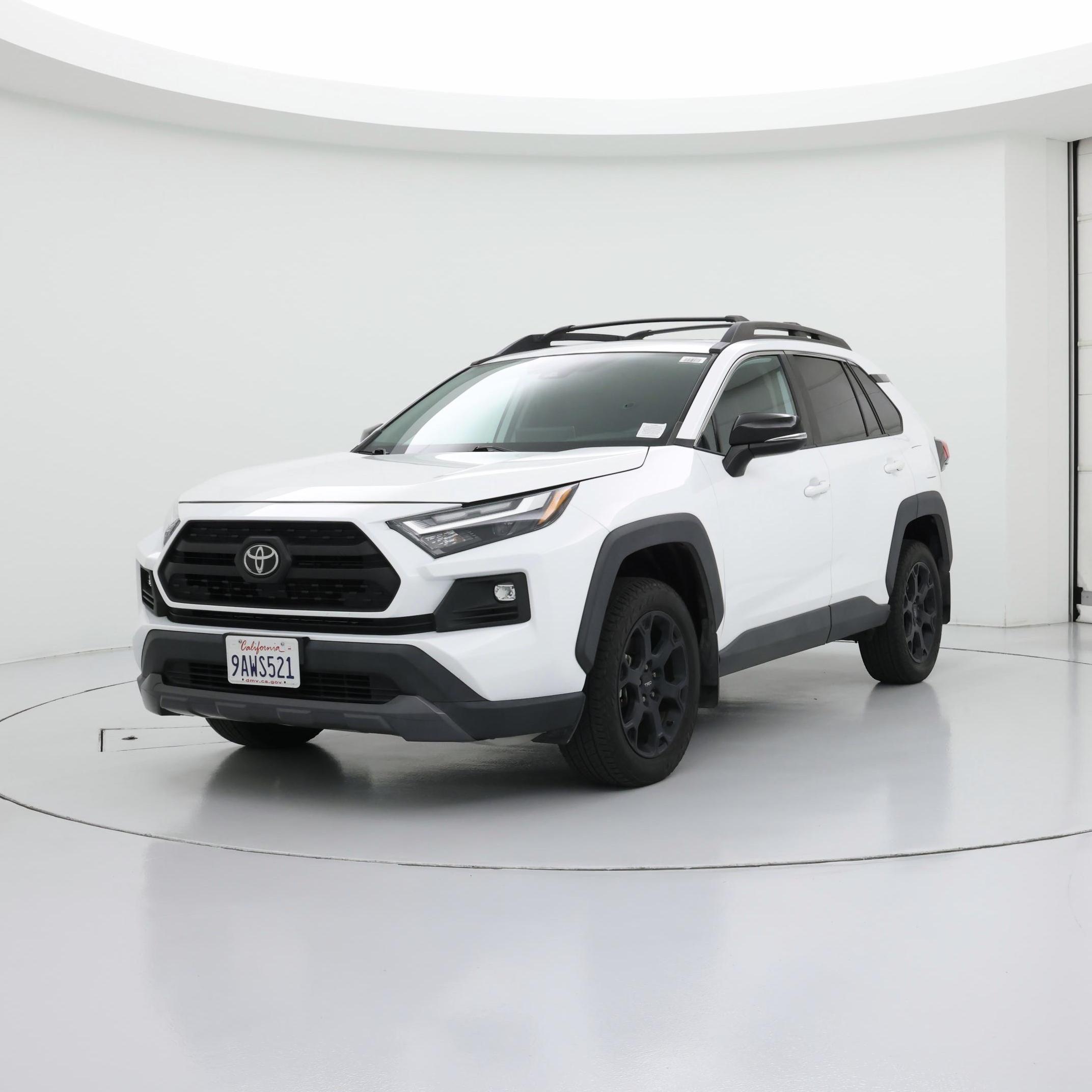 Thumbnail: 2022 Toyota RAV4 - 4