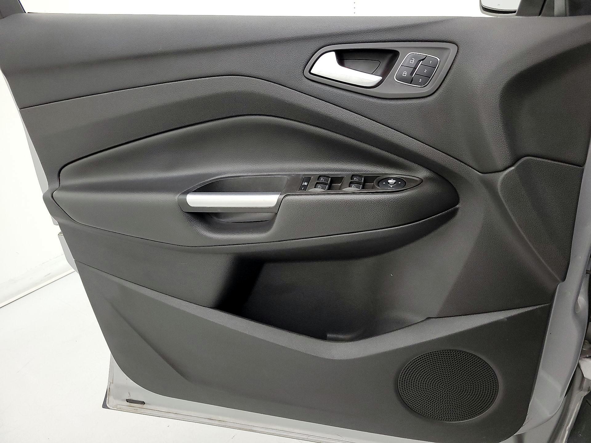 Thumbnail: 2013 Ford Escape - 12
