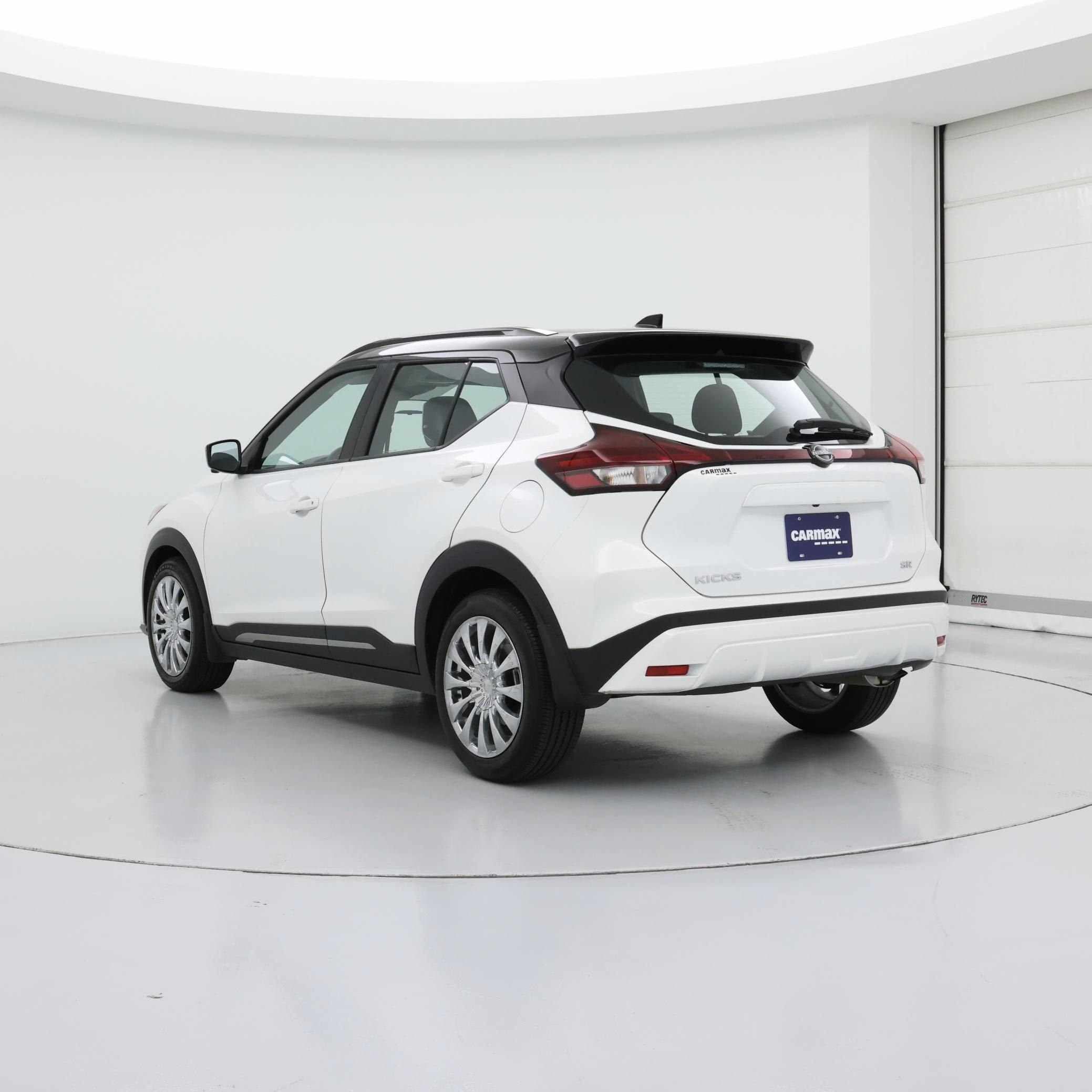 Thumbnail: 2022 Nissan Kicks - 2