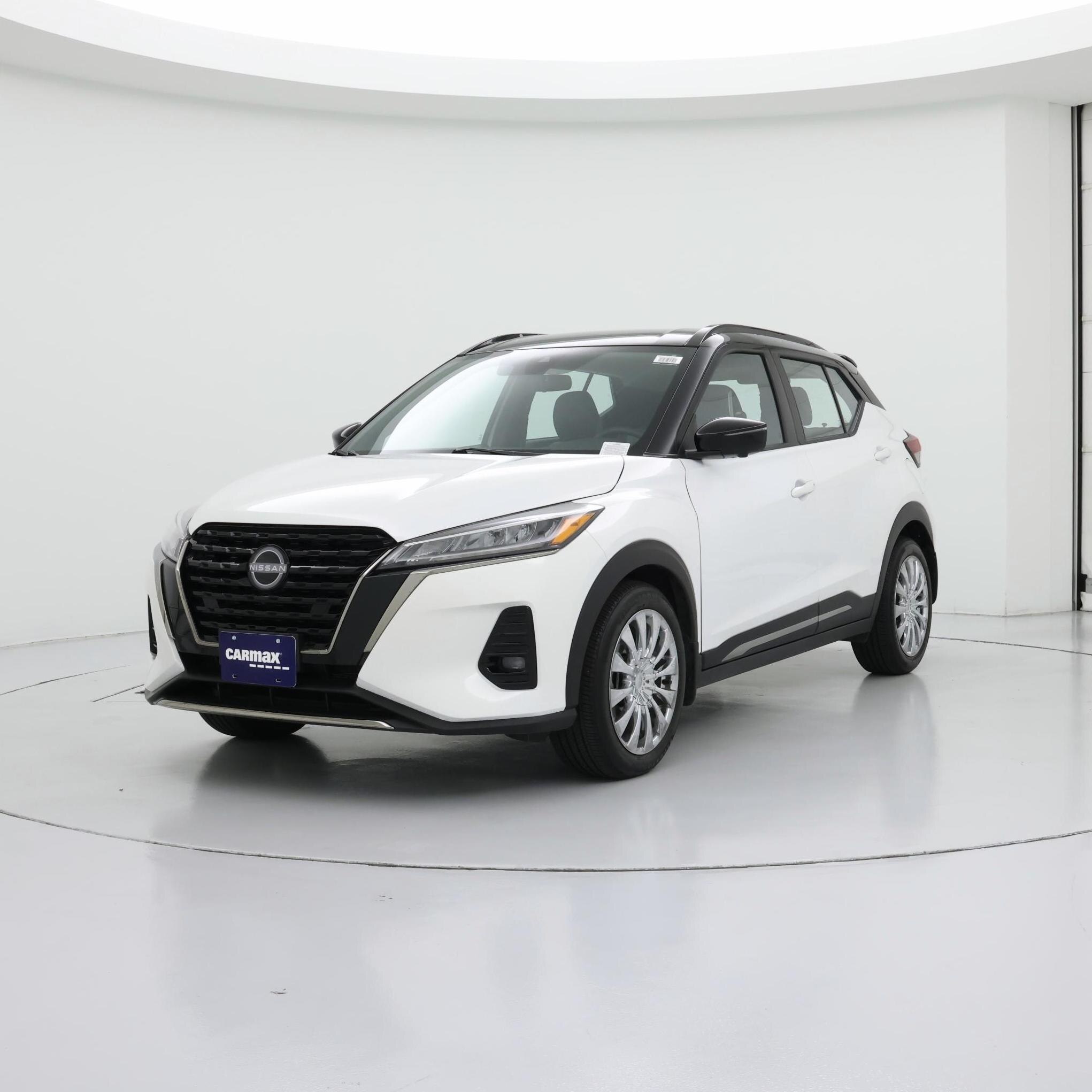 Thumbnail: 2022 Nissan Kicks - 4