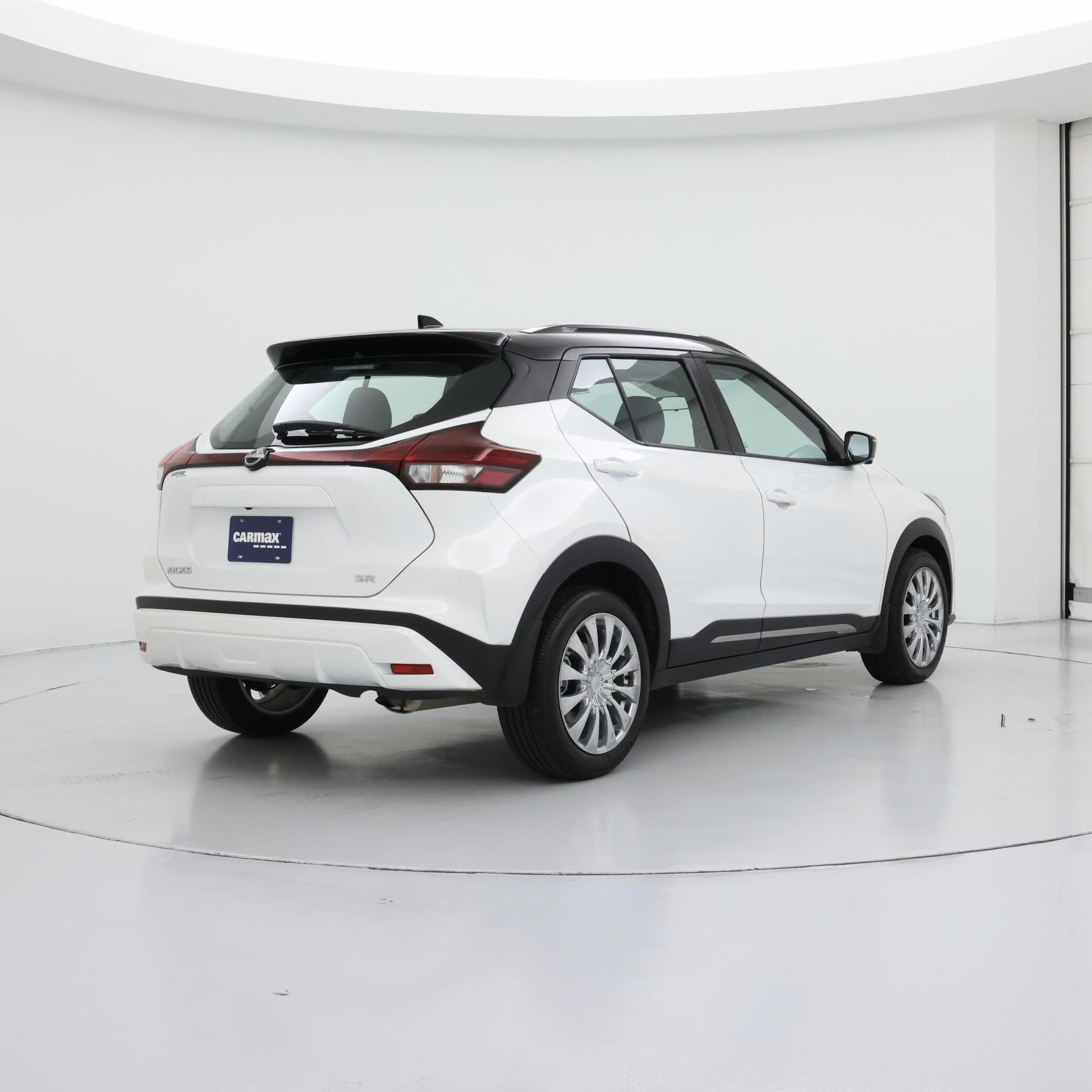 Thumbnail: 2022 Nissan Kicks - 8