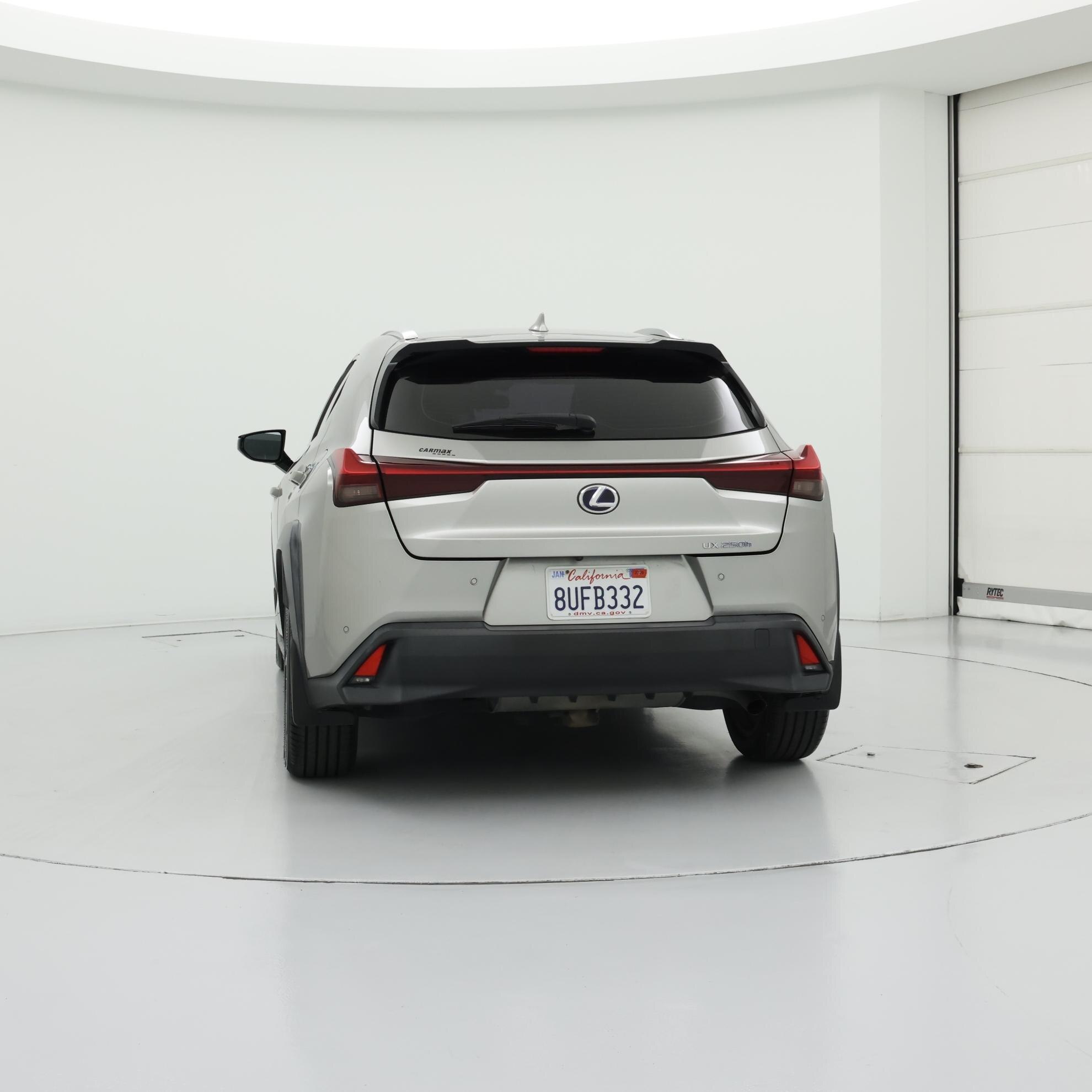 Thumbnail: 2021 Lexus UX - 6