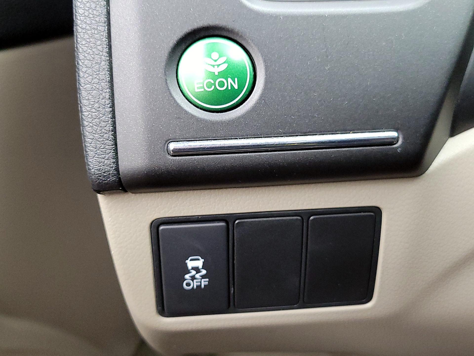 Thumbnail: 2014 Honda Civic - 13