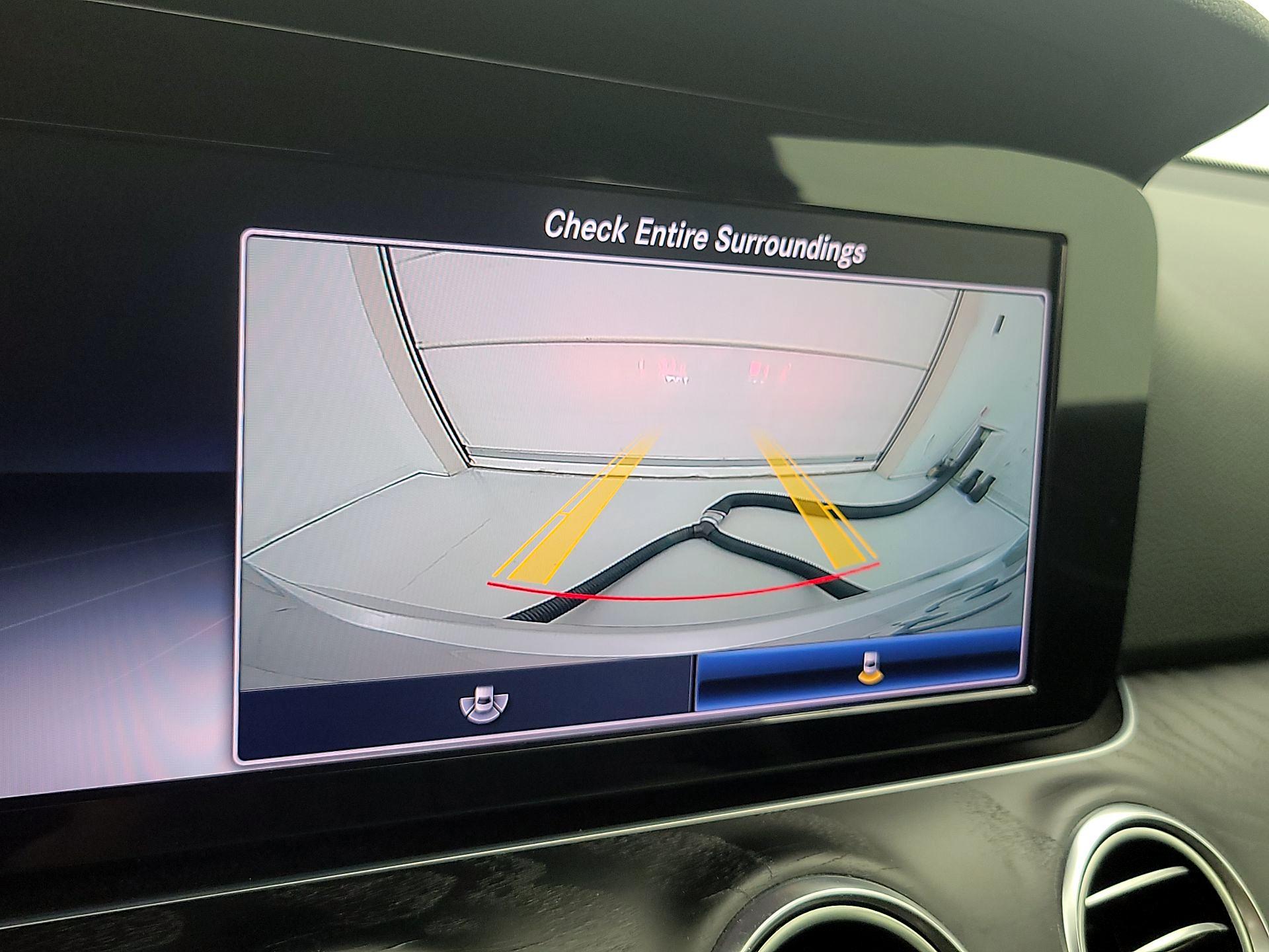 Thumbnail: 2019 Mercedes-Benz E-Class - 15