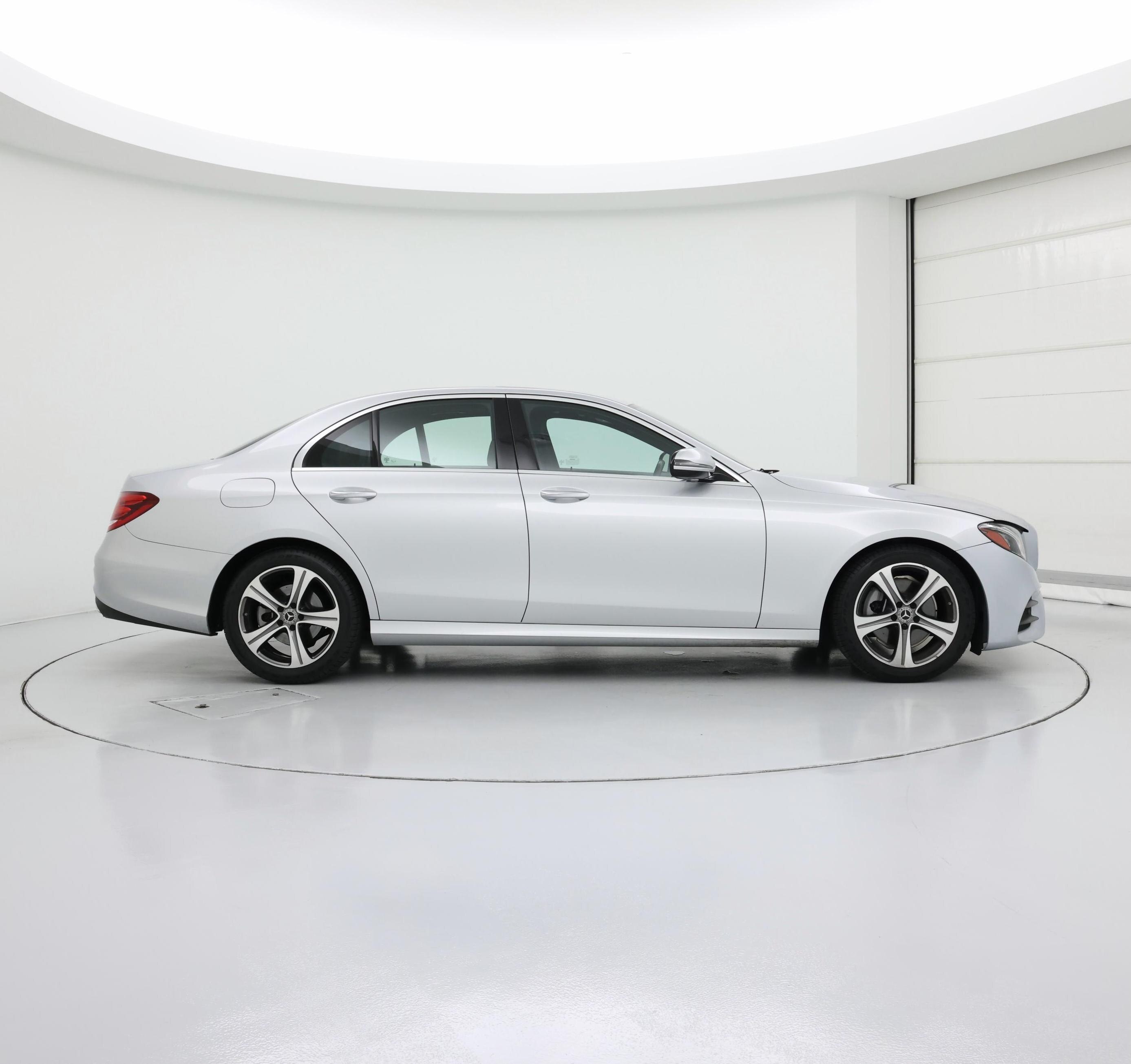 Thumbnail: 2019 Mercedes-Benz E-Class - 7