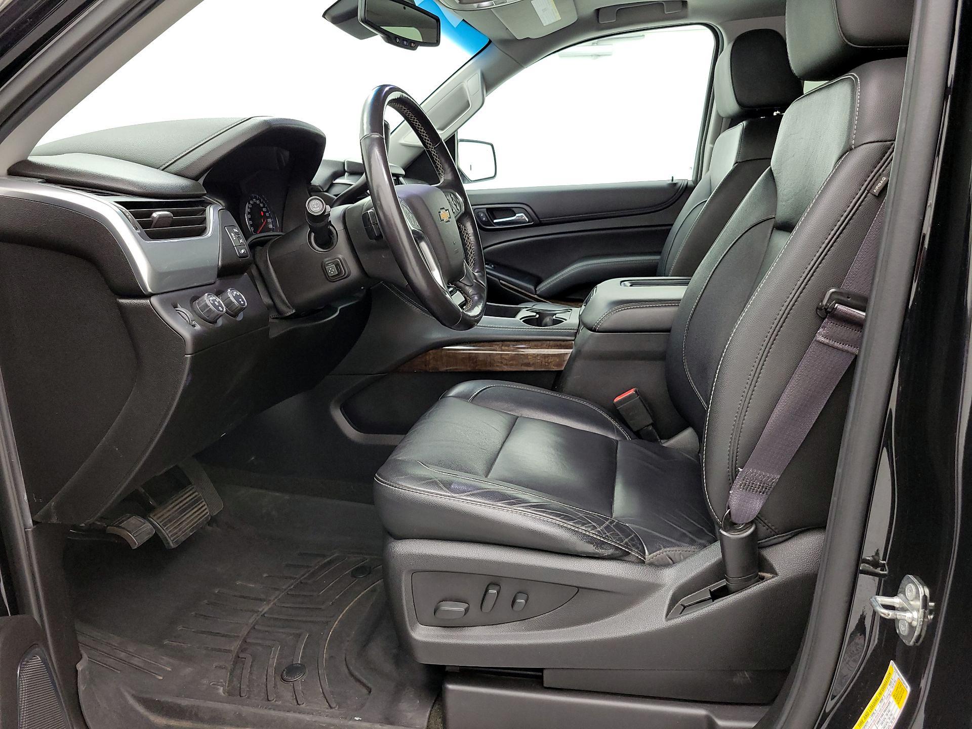 Thumbnail: 2017 Chevrolet Tahoe - 11