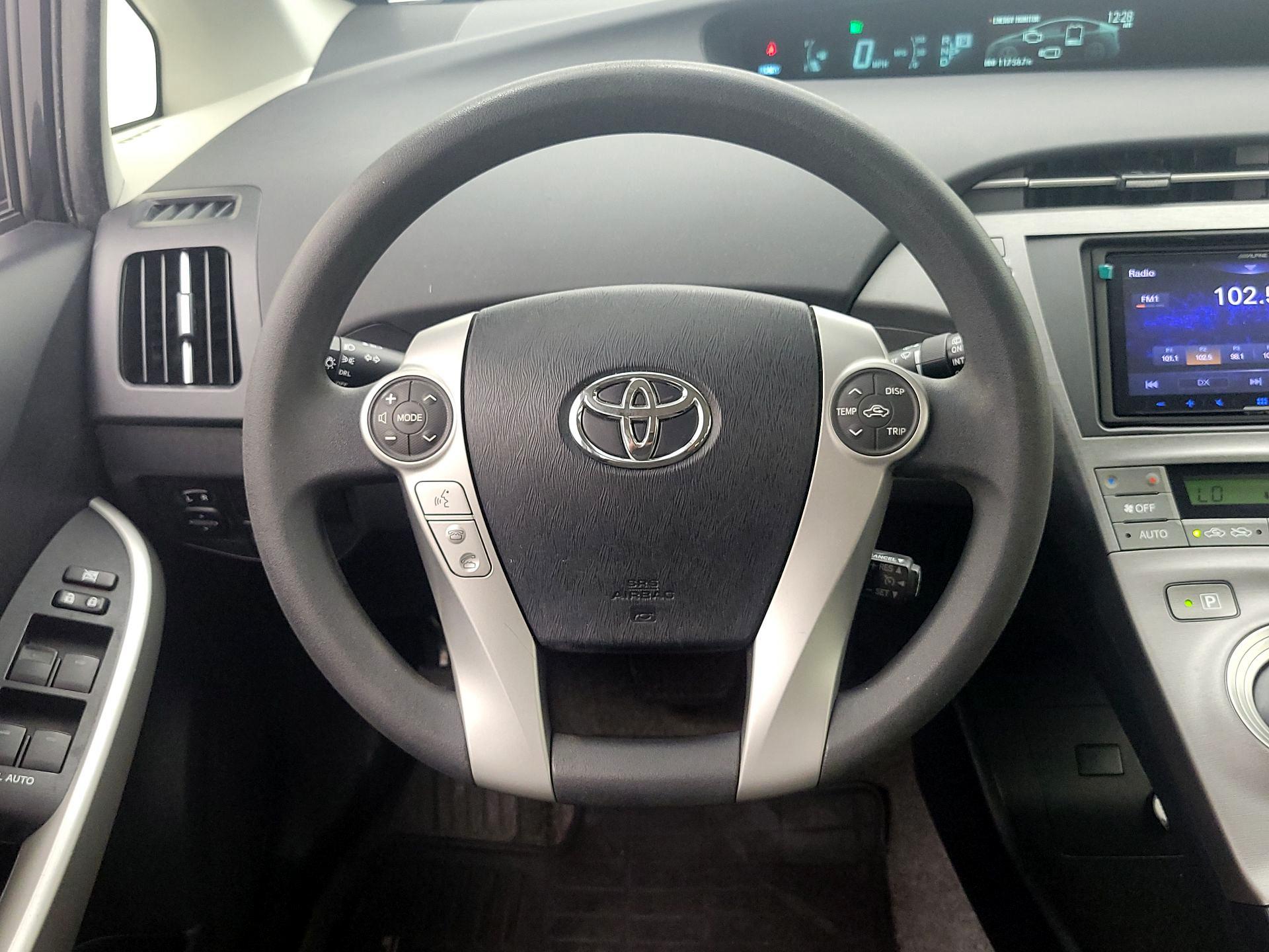 Thumbnail: 2015 Toyota Prius - 10