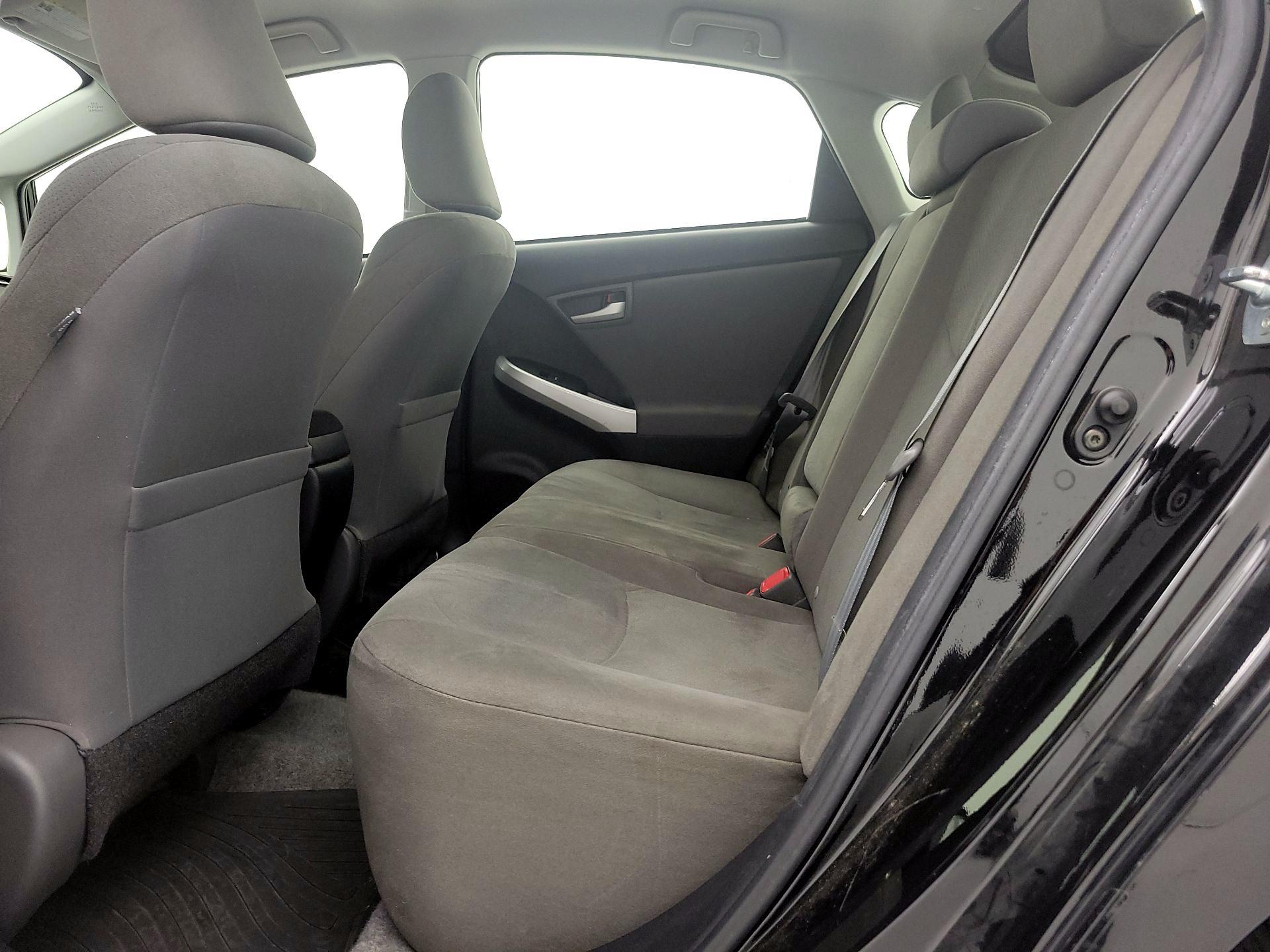 Thumbnail: 2015 Toyota Prius - 19