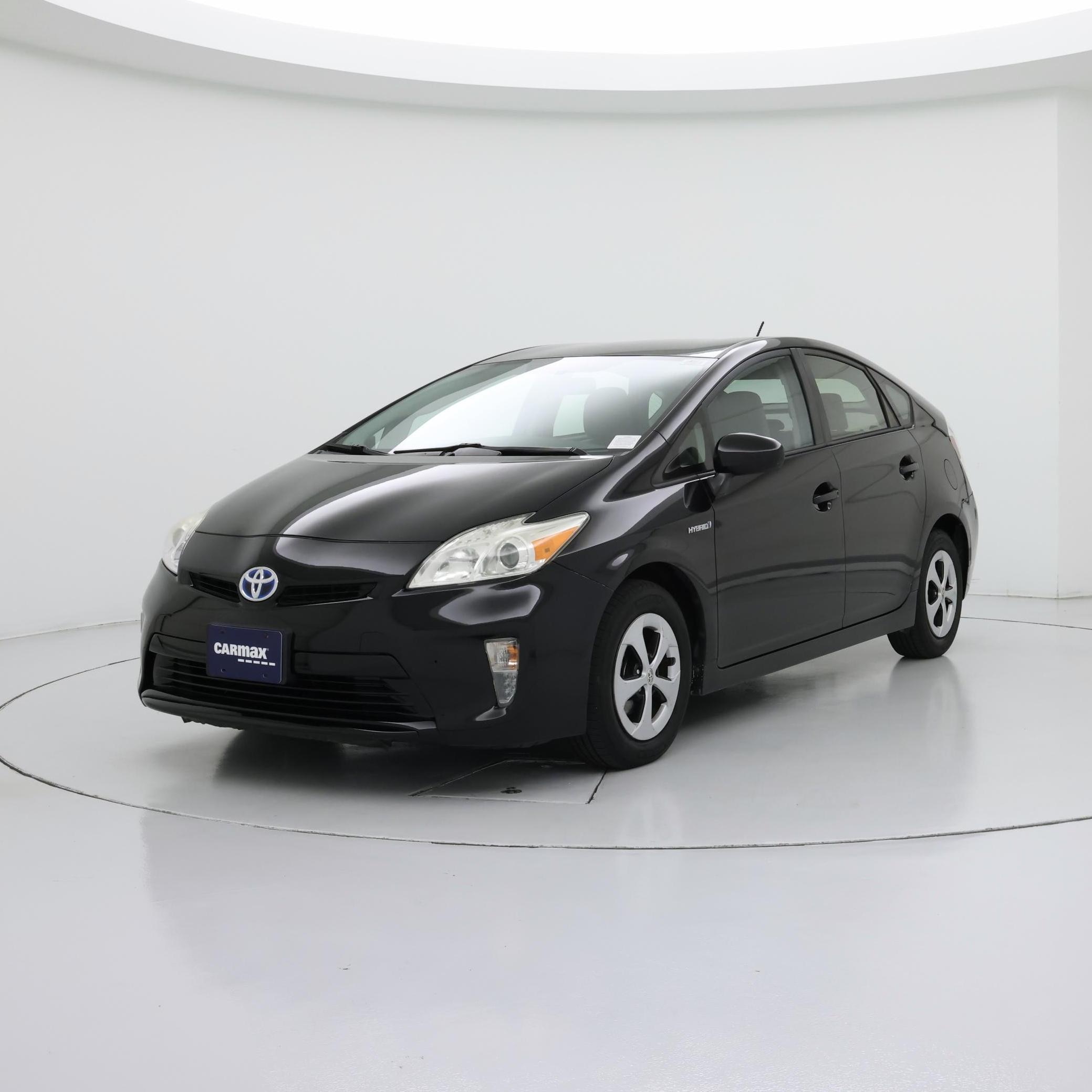 Thumbnail: 2015 Toyota Prius - 4