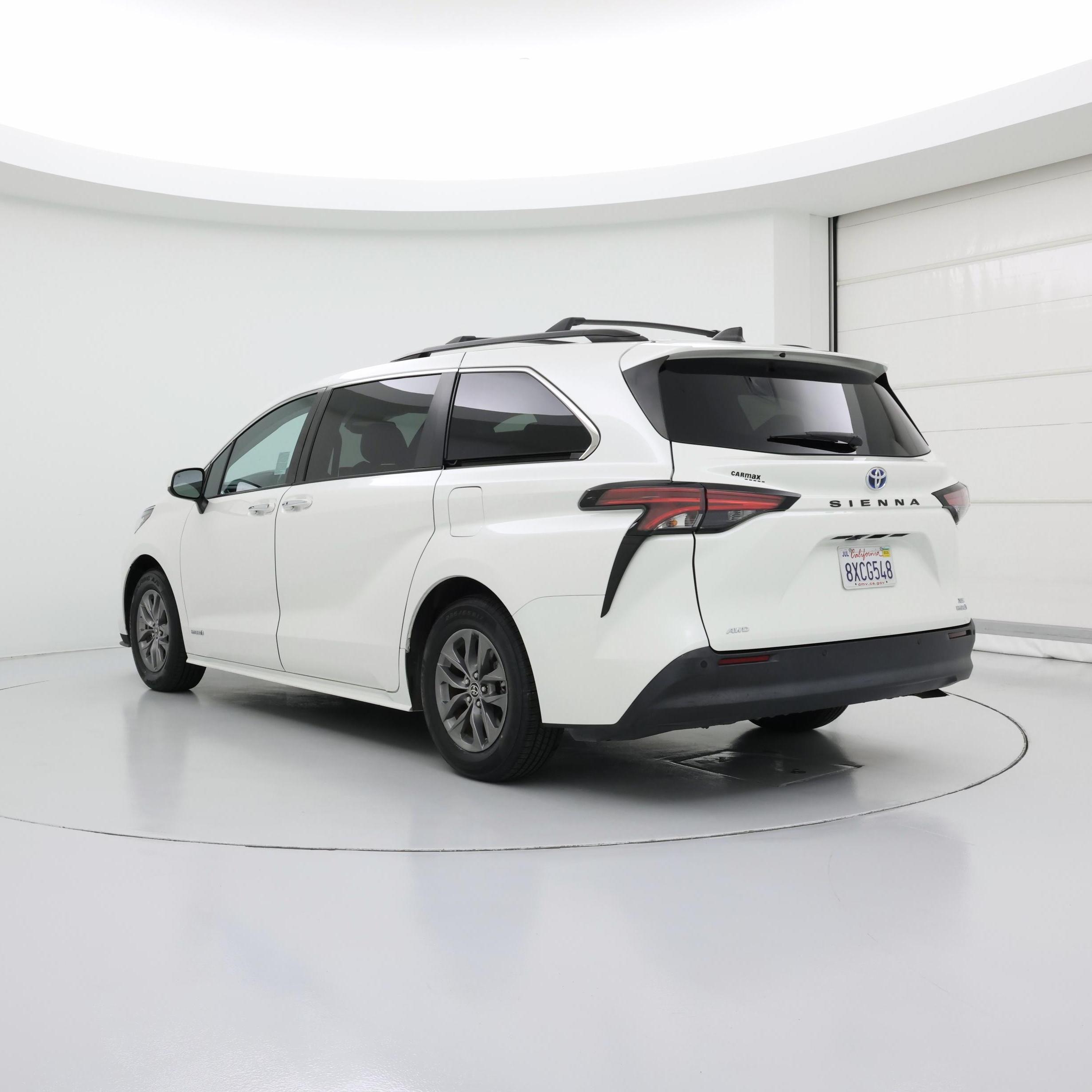 Thumbnail: 2021 Toyota Sienna - 2