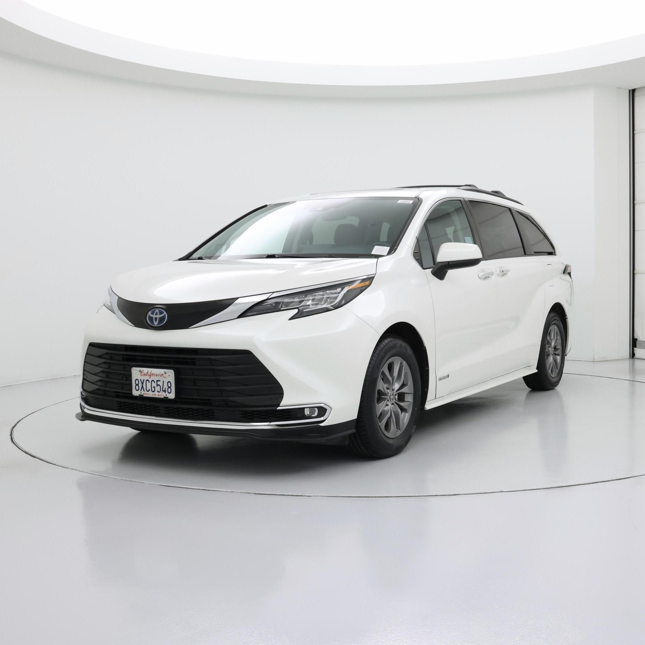 Thumbnail: 2021 Toyota Sienna - 4
