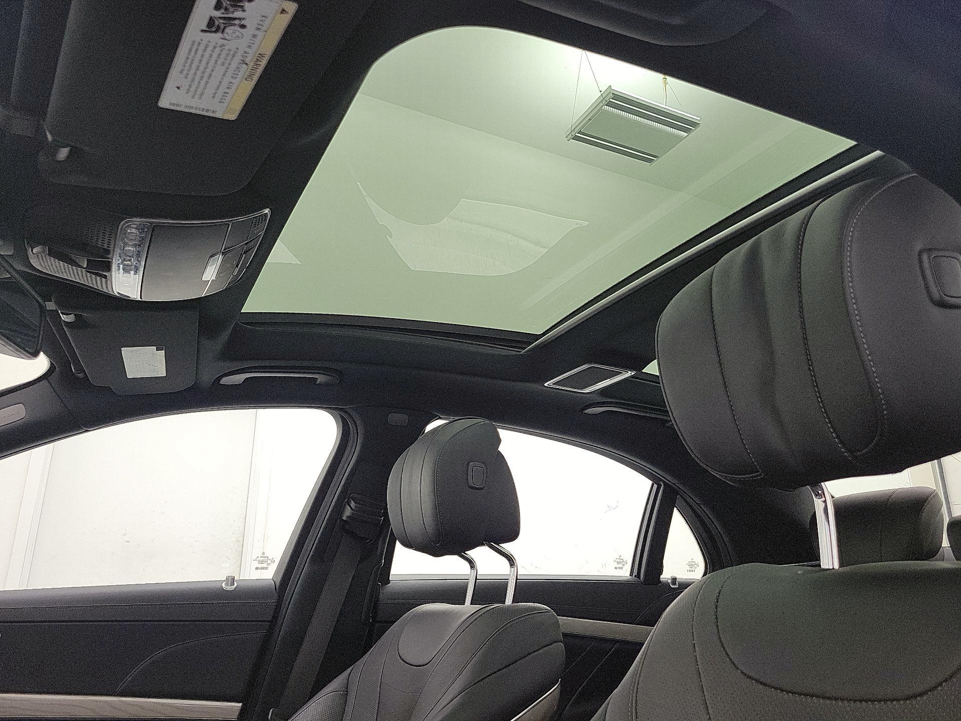 Thumbnail: 2015 Mercedes-Benz S-Class - 20