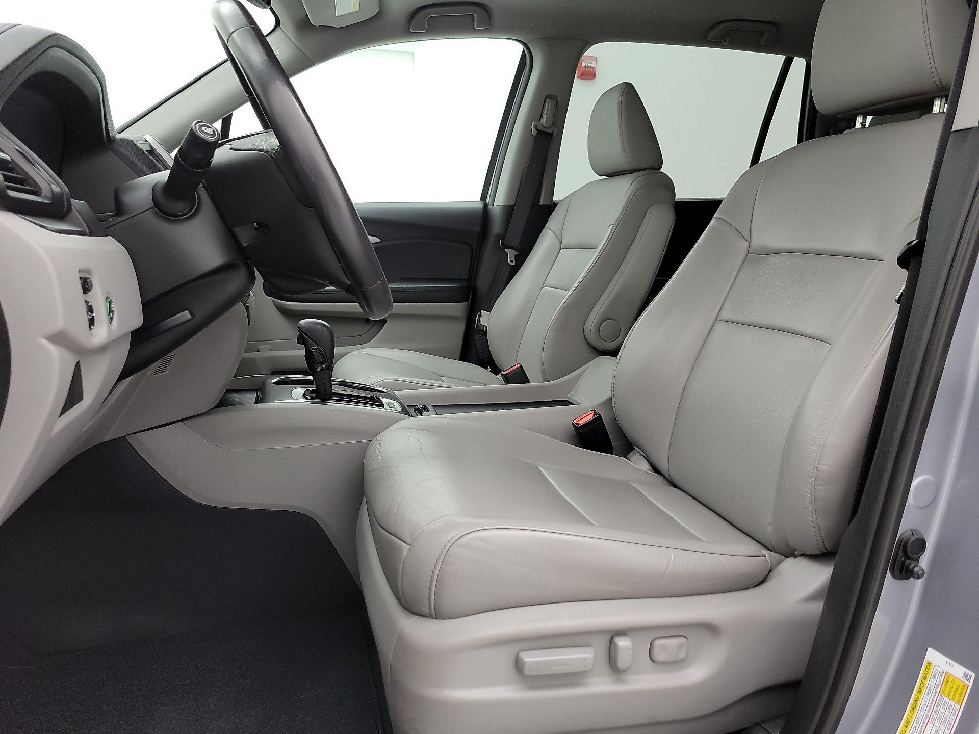 Thumbnail: 2018 Honda Pilot - 11