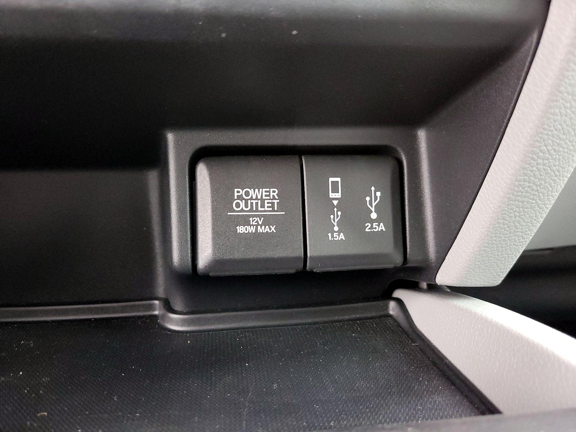 Thumbnail: 2018 Honda Pilot - 18