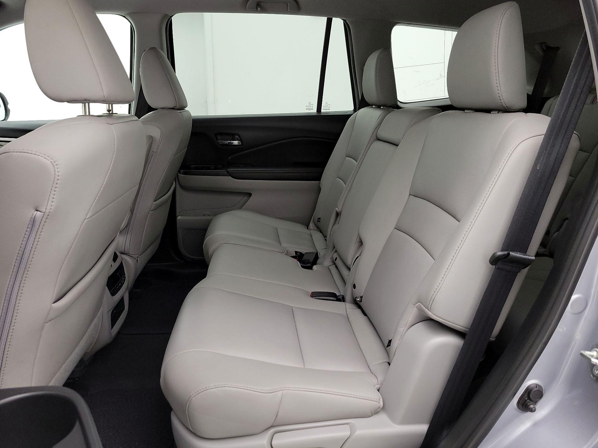 Thumbnail: 2018 Honda Pilot - 20