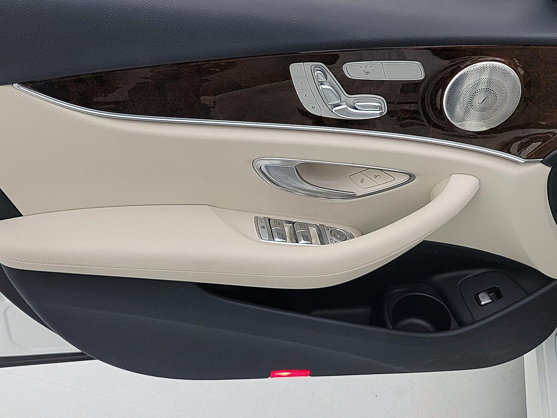Thumbnail: 2021 Mercedes-Benz E-Class - 12
