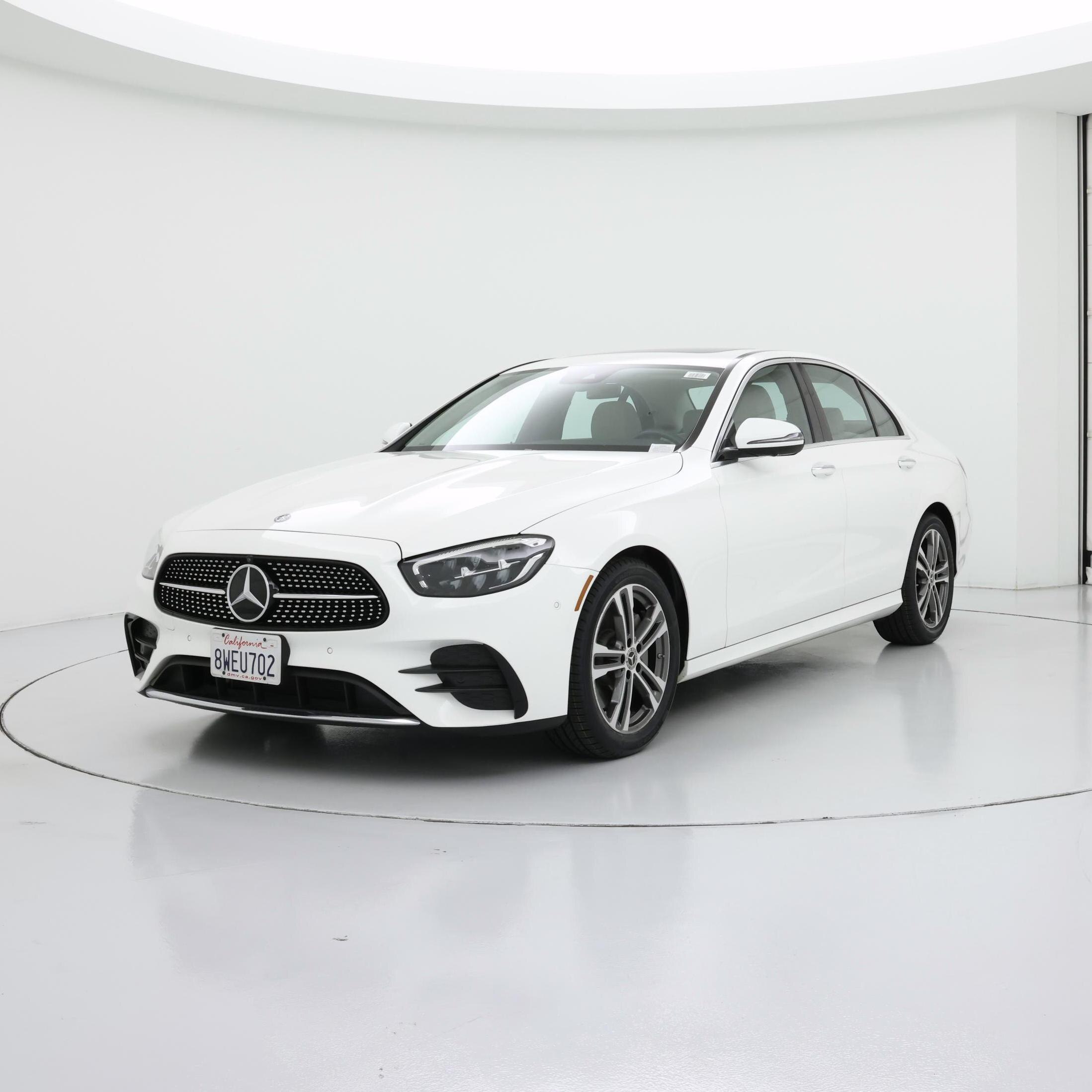 Thumbnail: 2021 Mercedes-Benz E-Class - 4