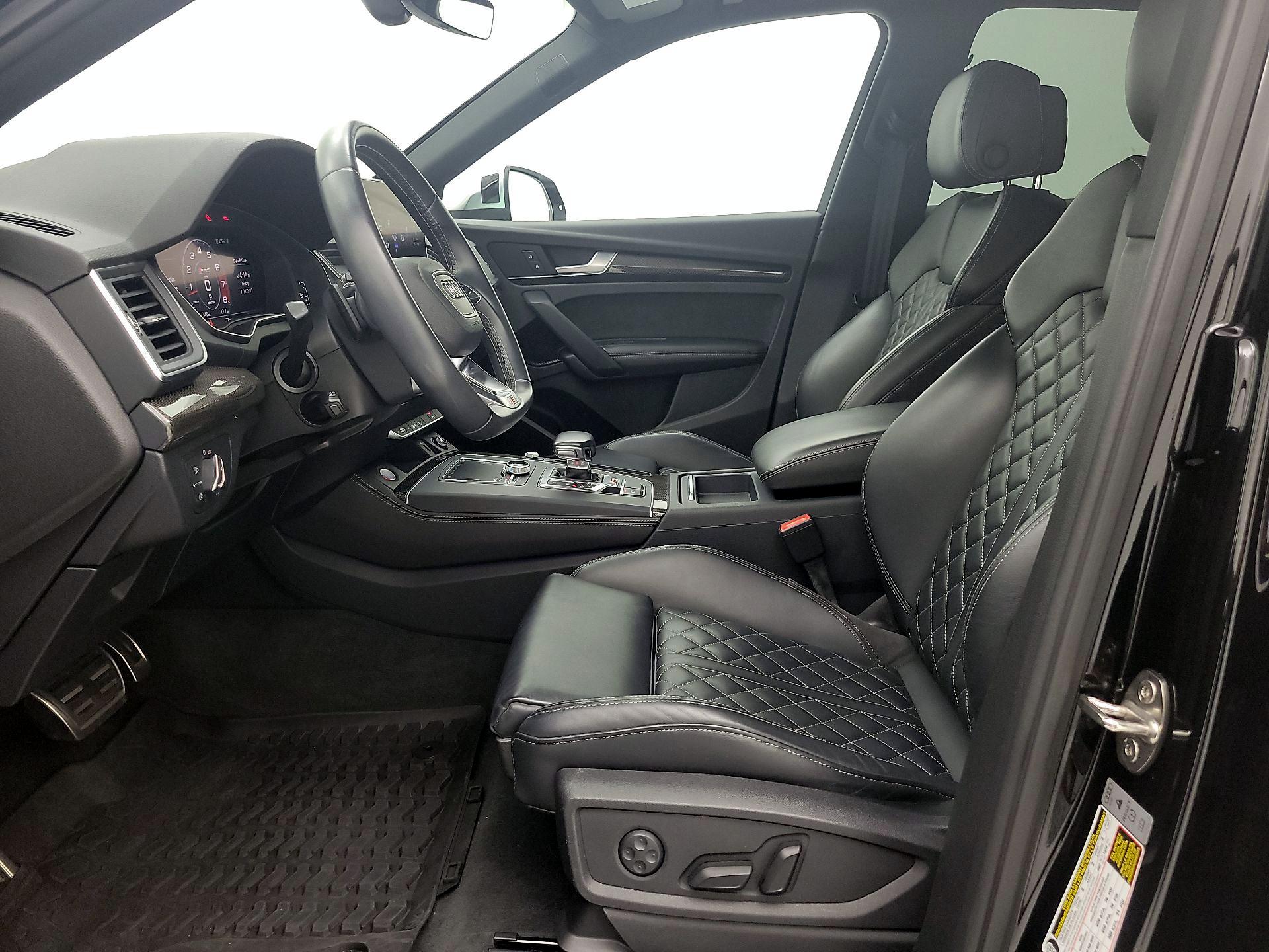 Thumbnail: 2018 Audi SQ5 - 11
