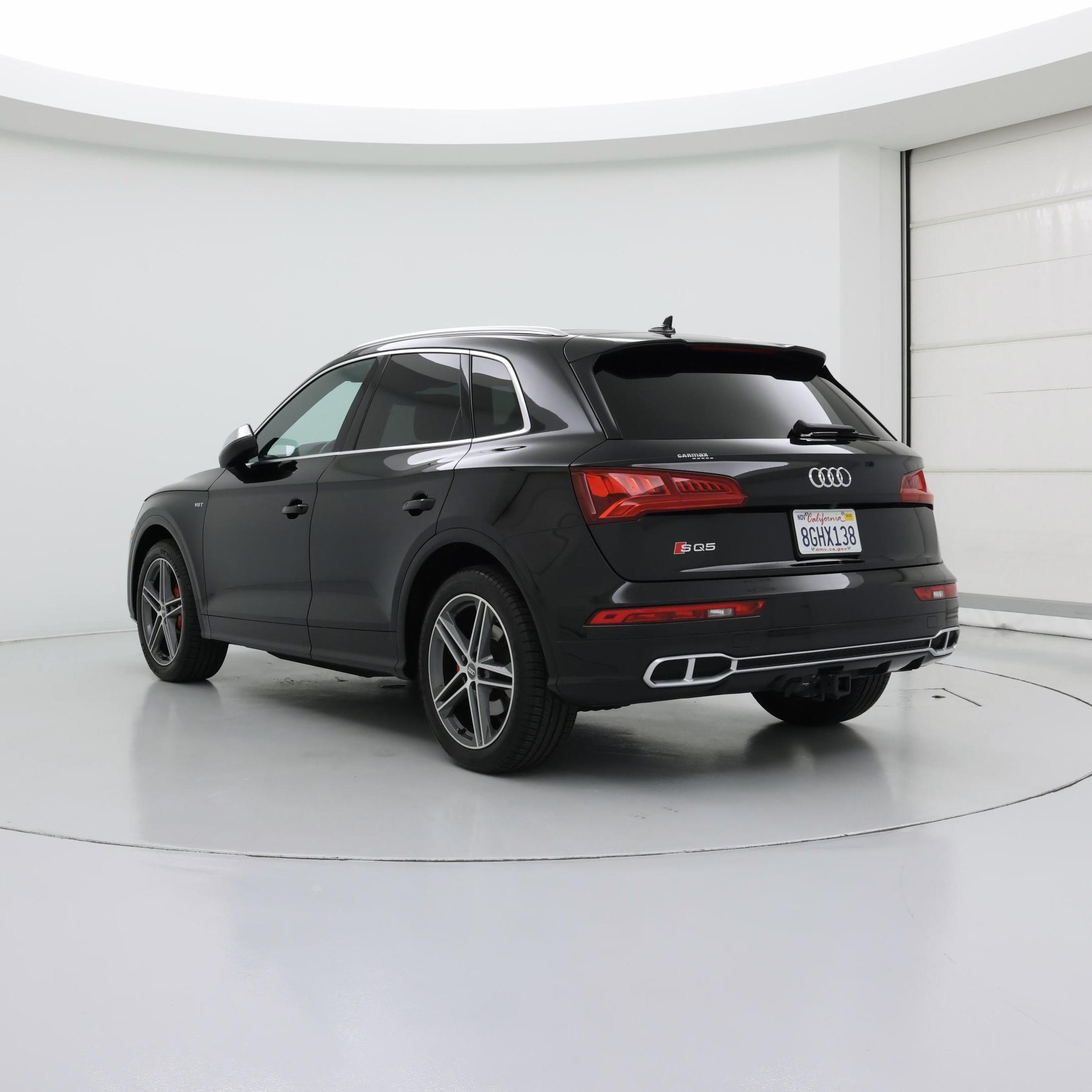 Thumbnail: 2018 Audi SQ5 - 2
