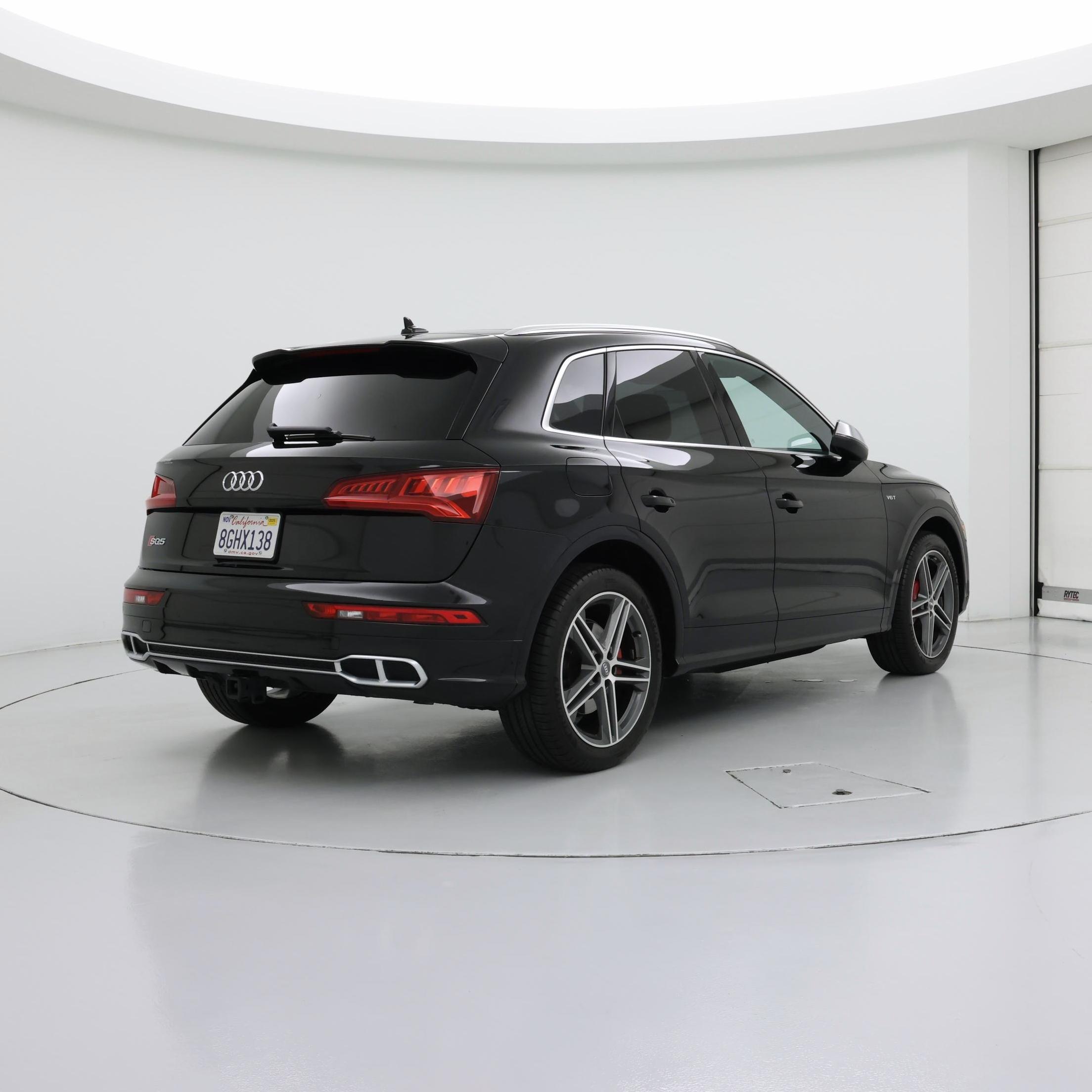 Thumbnail: 2018 Audi SQ5 - 8