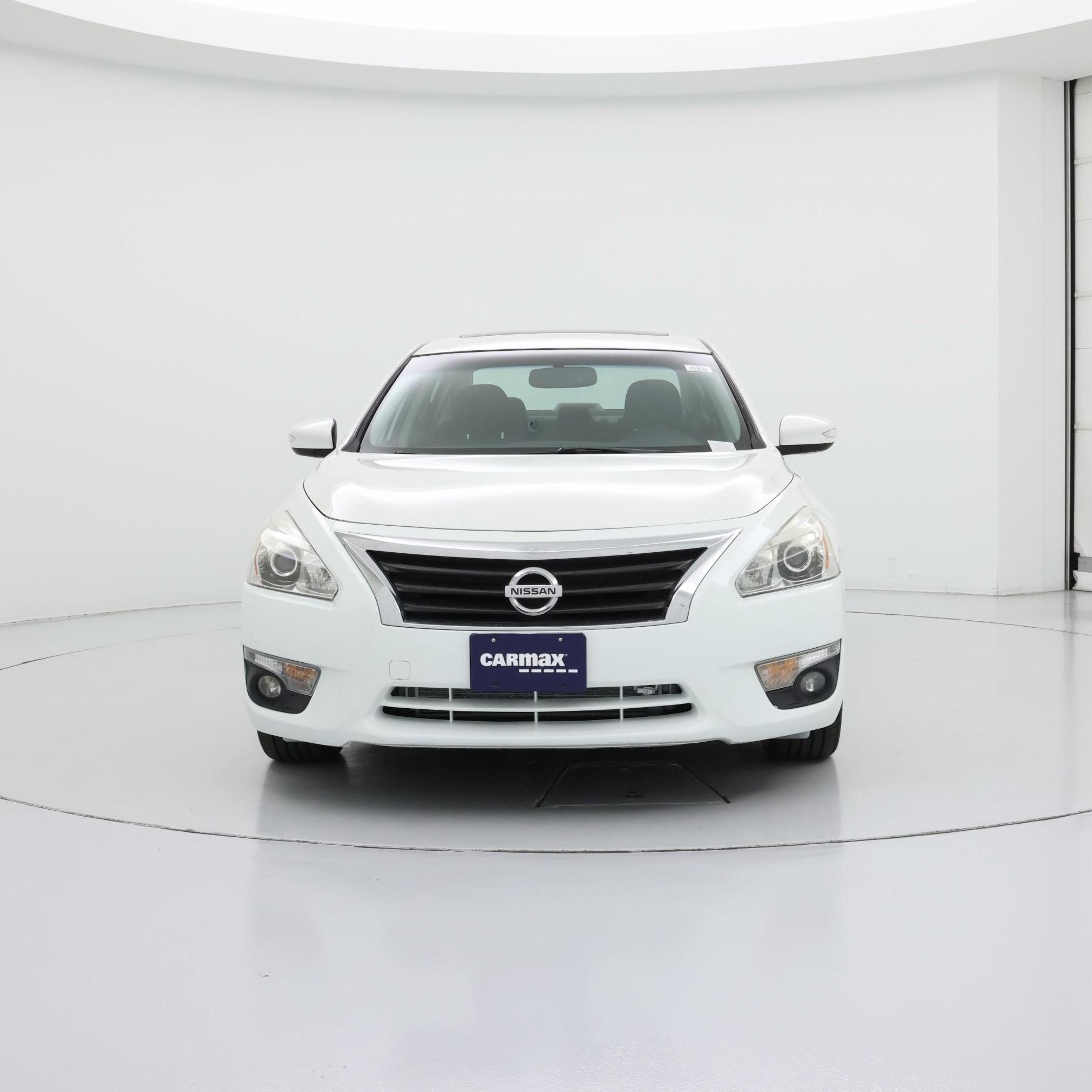 Thumbnail: 2015 Nissan Altima - 5
