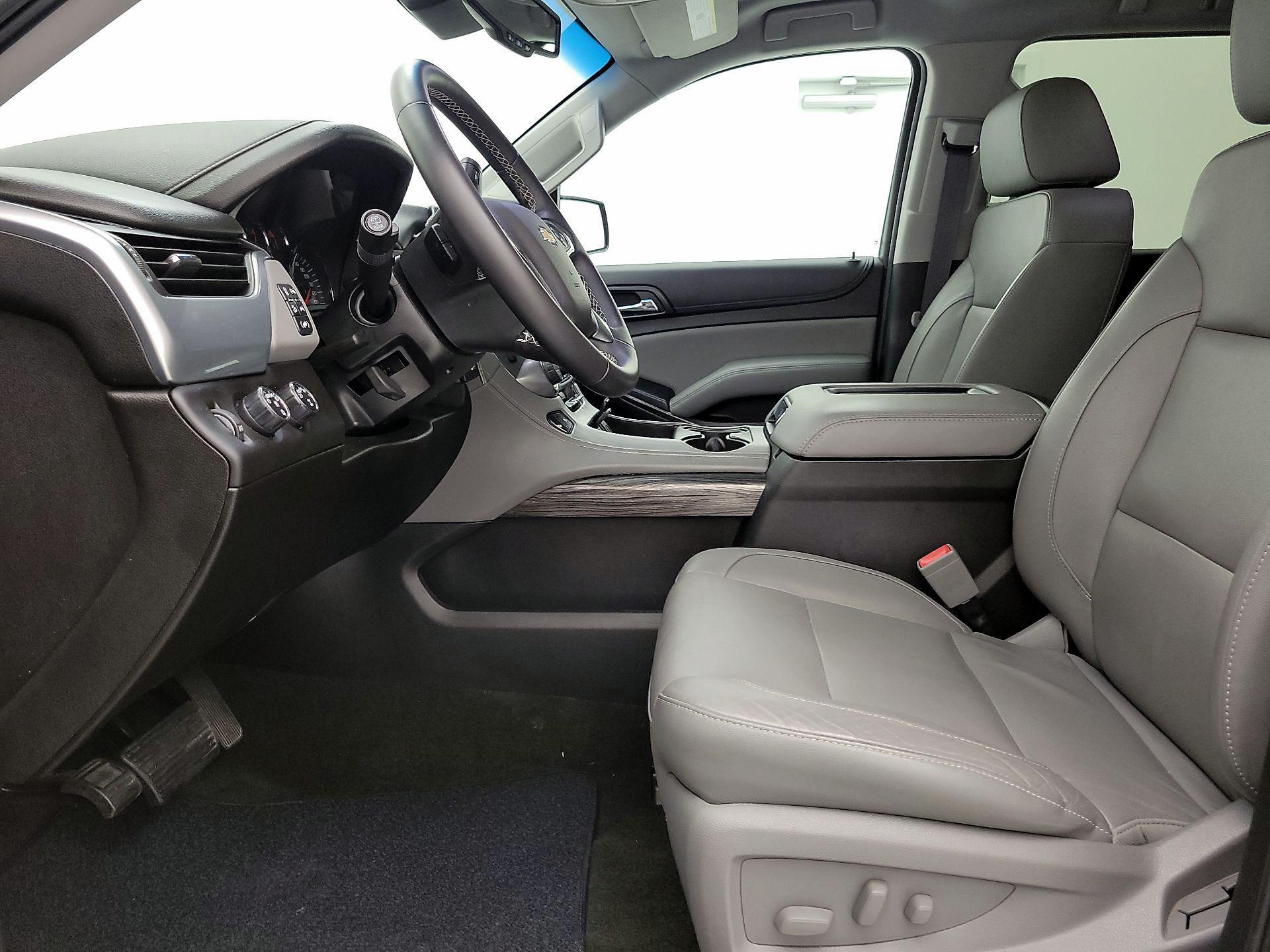 Thumbnail: 2017 Chevrolet Tahoe - 11