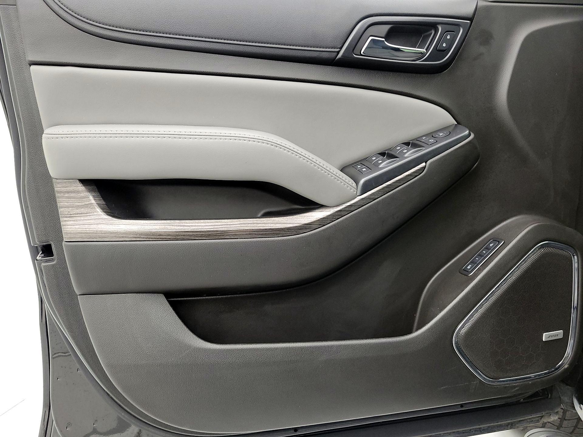 Thumbnail: 2017 Chevrolet Tahoe - 12