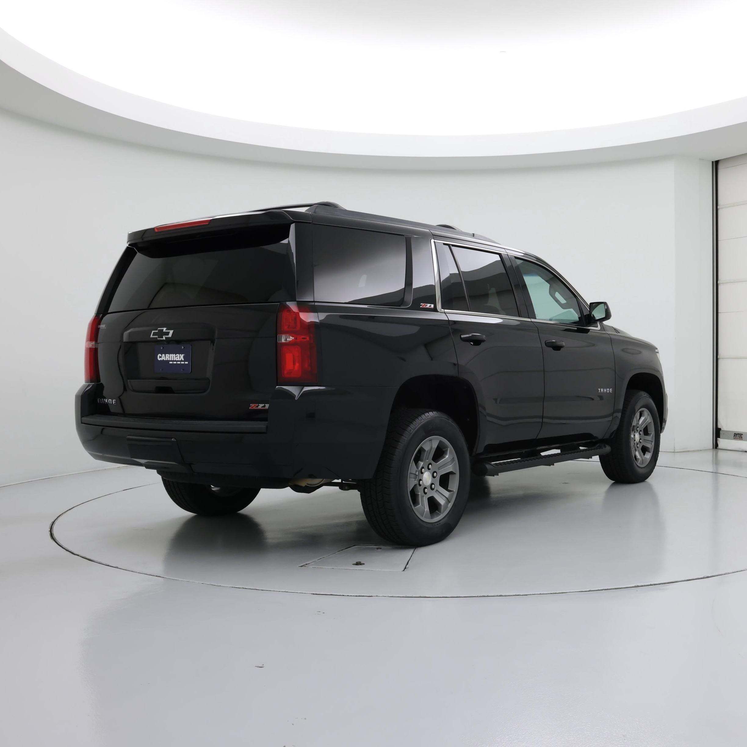 Thumbnail: 2017 Chevrolet Tahoe - 8