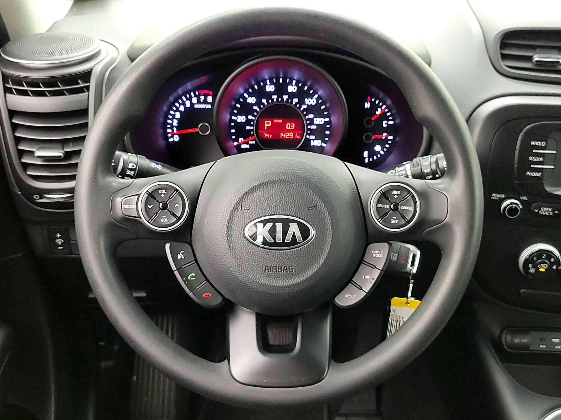 Thumbnail: 2017 Kia Soul - 10