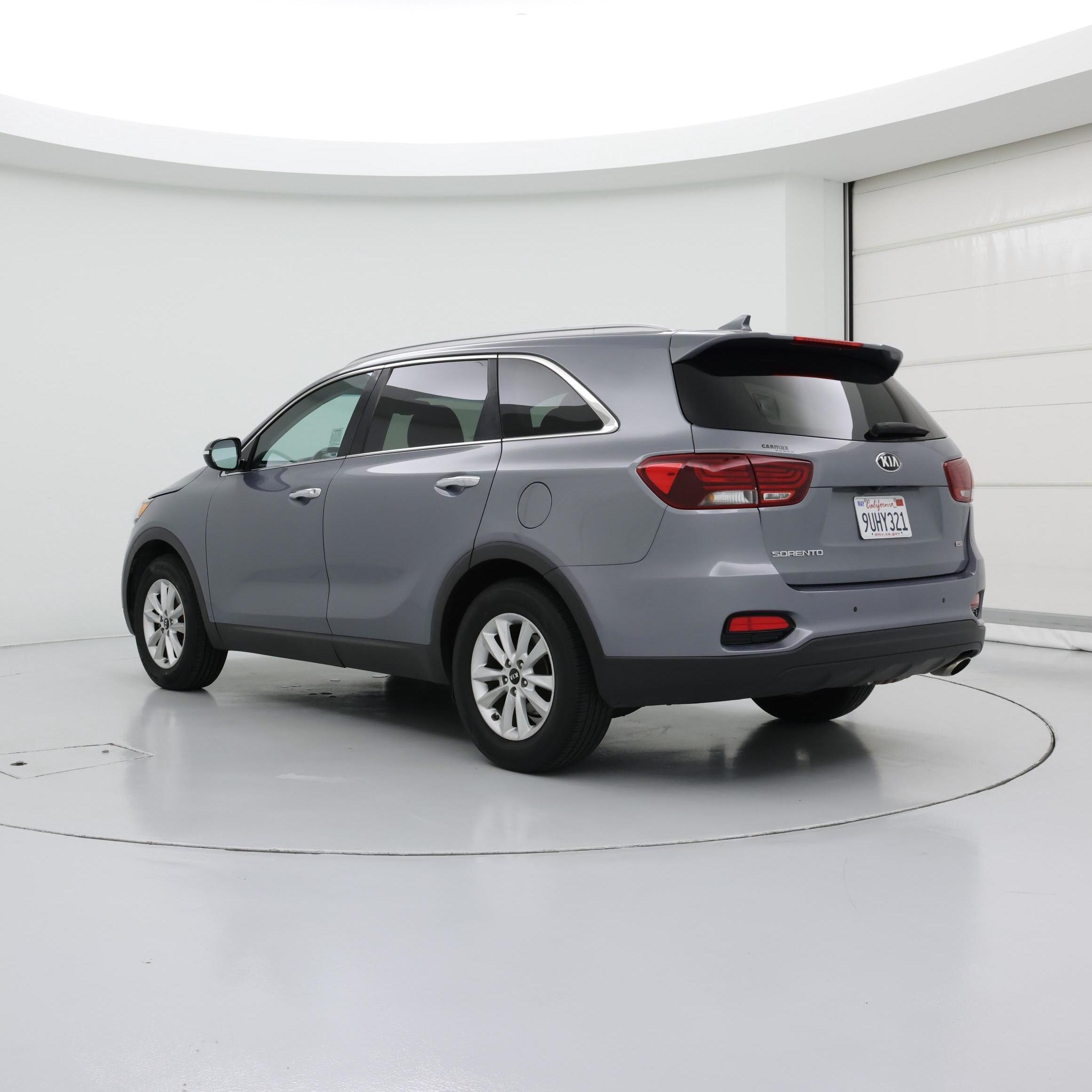 Thumbnail: 2019 Kia Sorento - 2