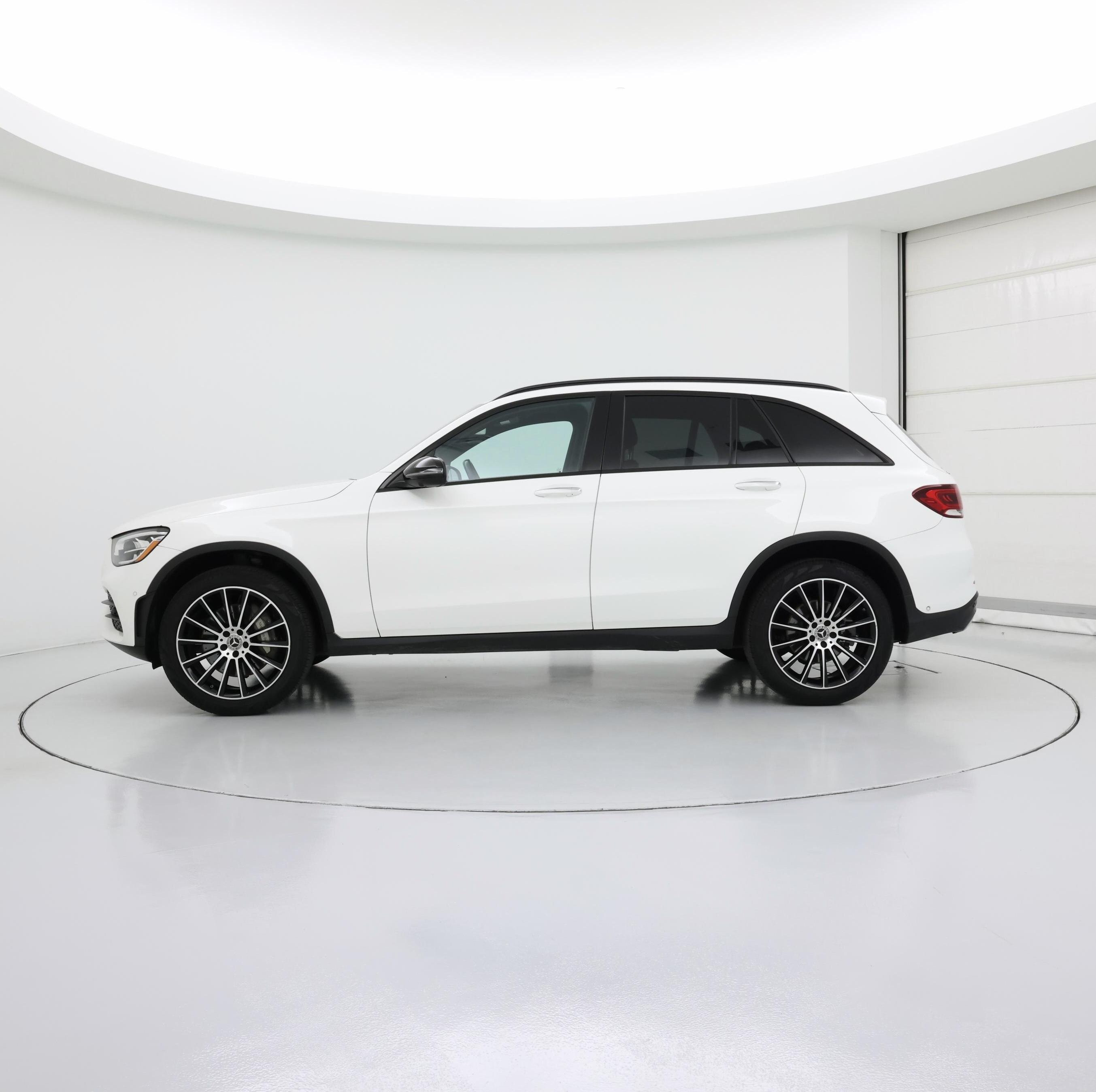 Thumbnail: 2022 Mercedes-Benz GLC - 3