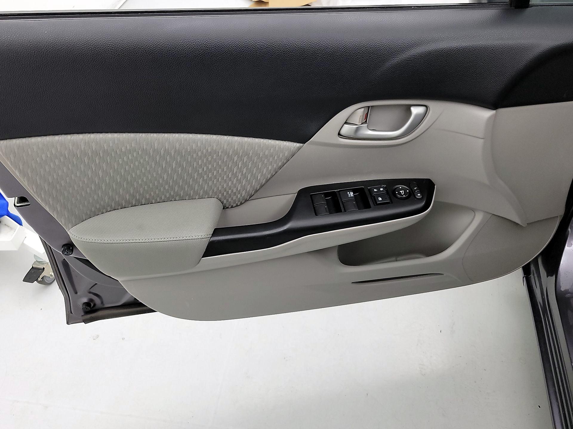 Thumbnail: 2015 Honda Civic - 12