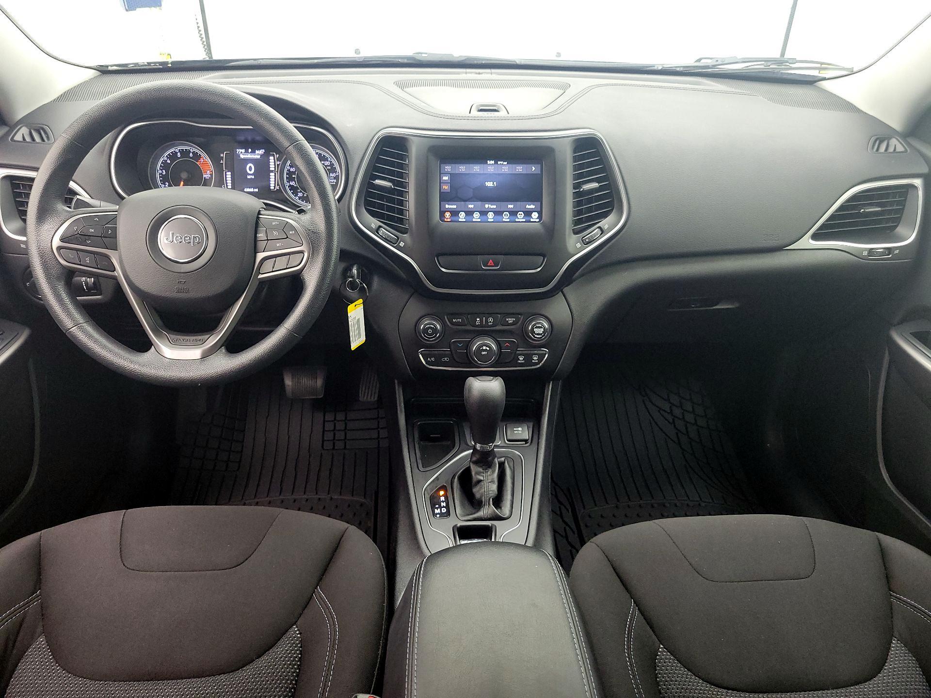 Thumbnail: 2019 Jeep Cherokee - 9