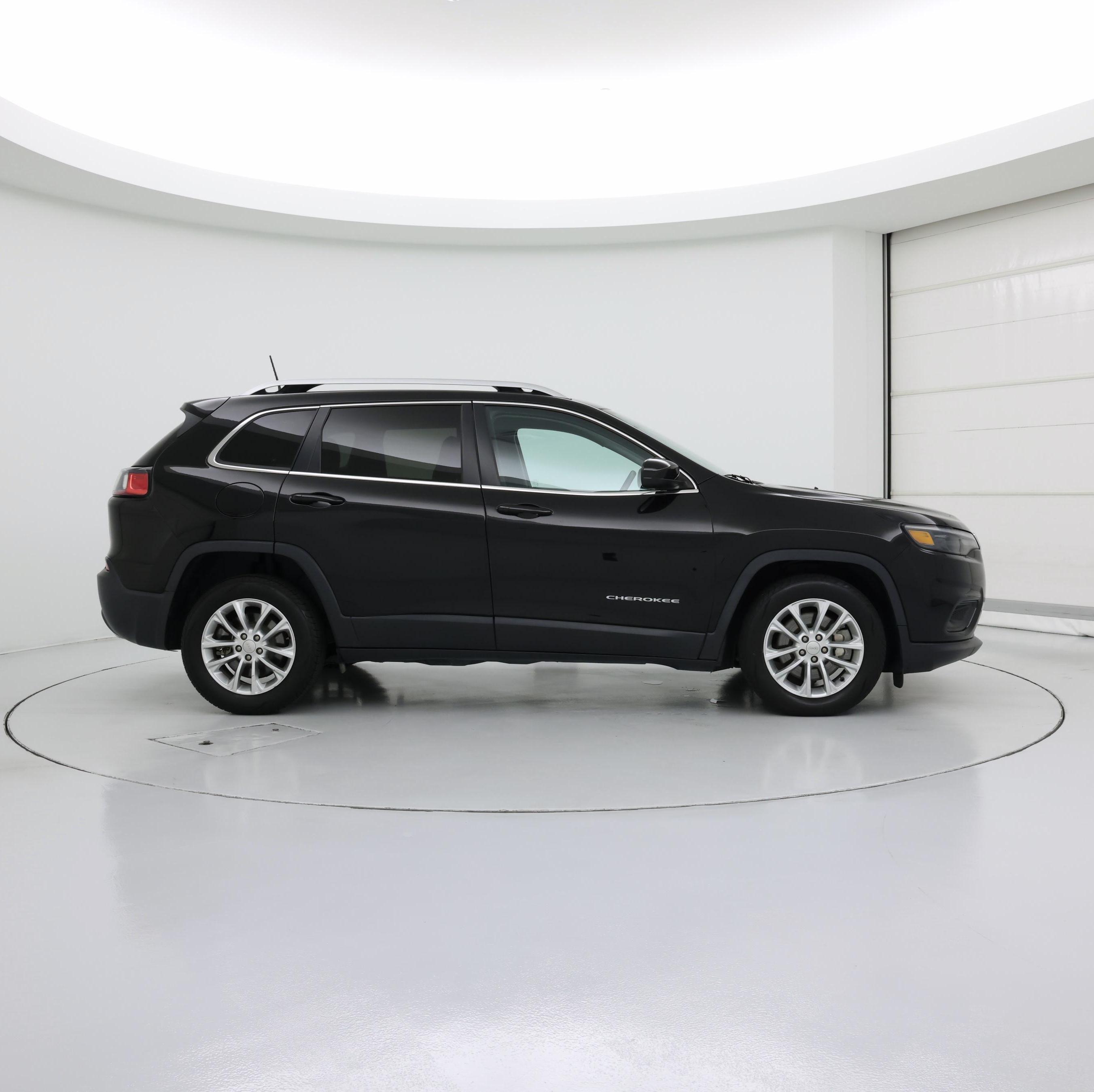 Thumbnail: 2019 Jeep Cherokee - 7
