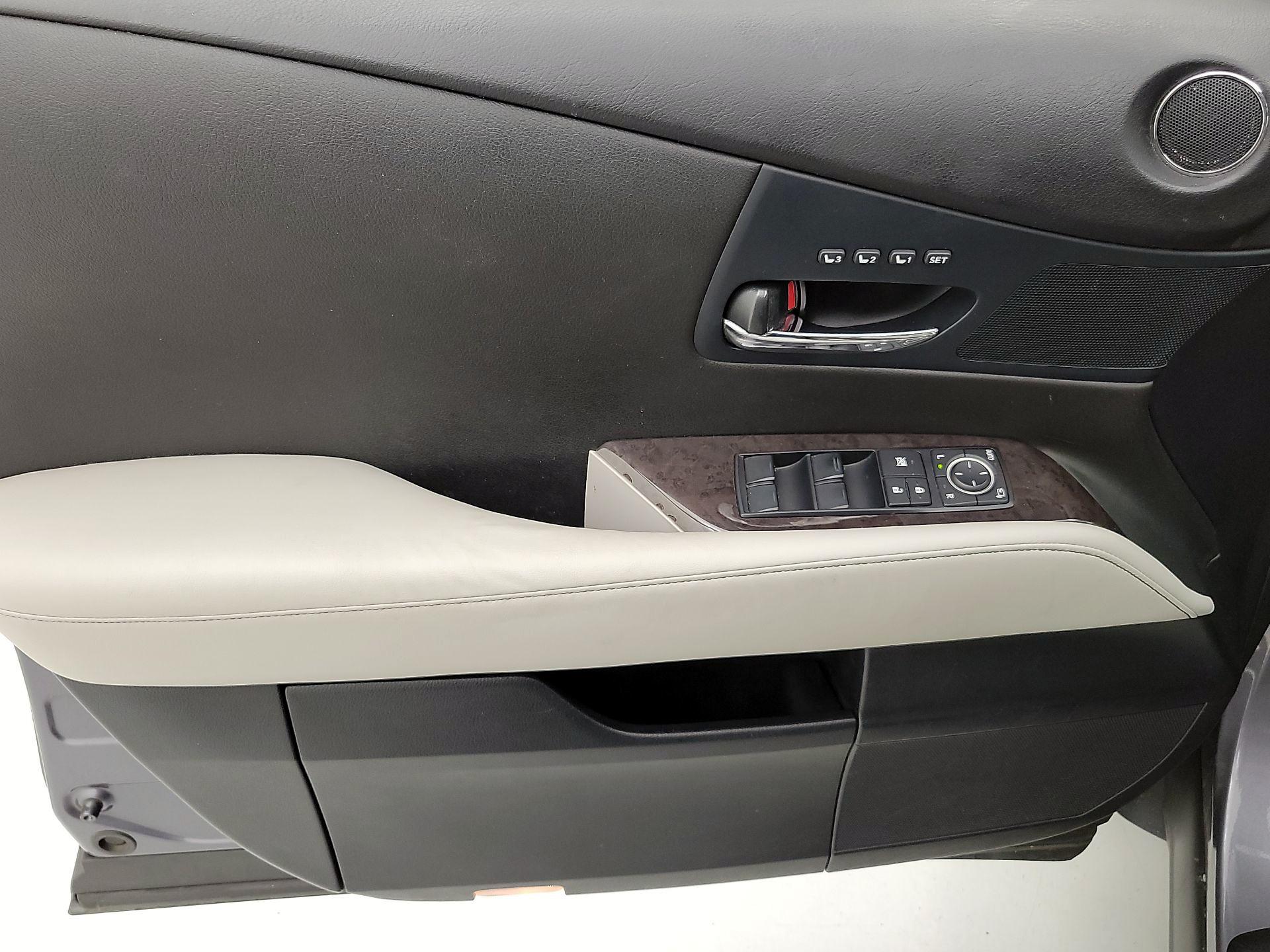 Thumbnail: 2013 Lexus RX - 12