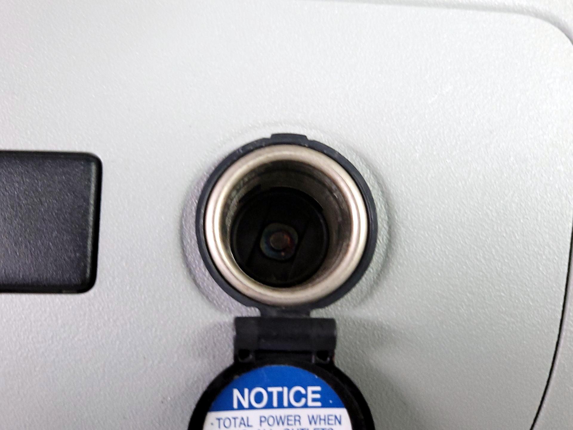 Thumbnail: 2015 Toyota Prius - 18