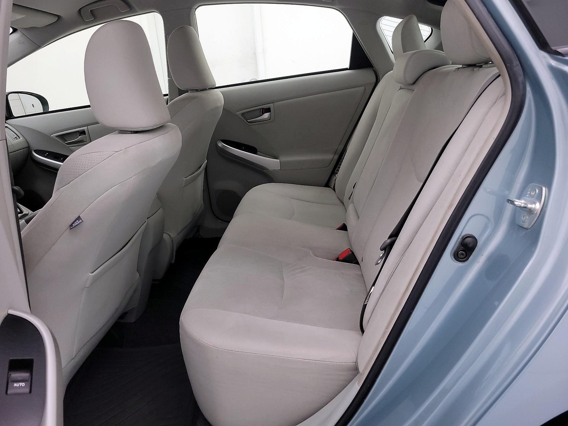 Thumbnail: 2015 Toyota Prius - 19