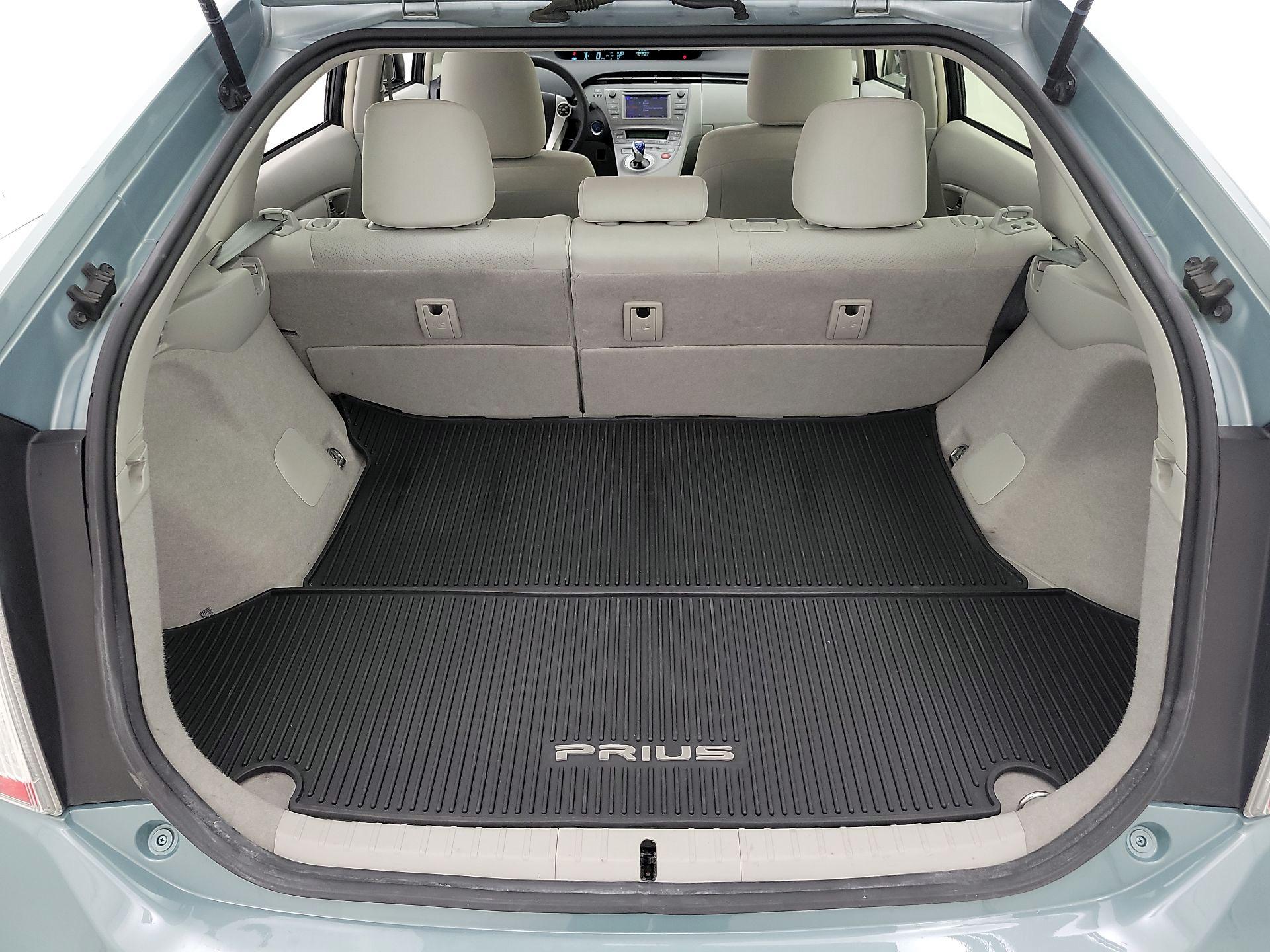 Thumbnail: 2015 Toyota Prius - 20