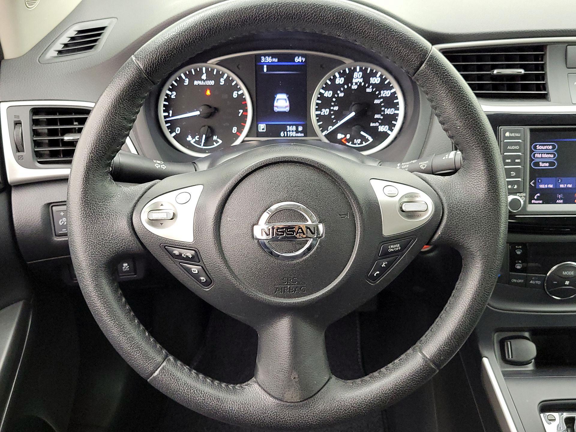 Thumbnail: 2019 Nissan Sentra - 10