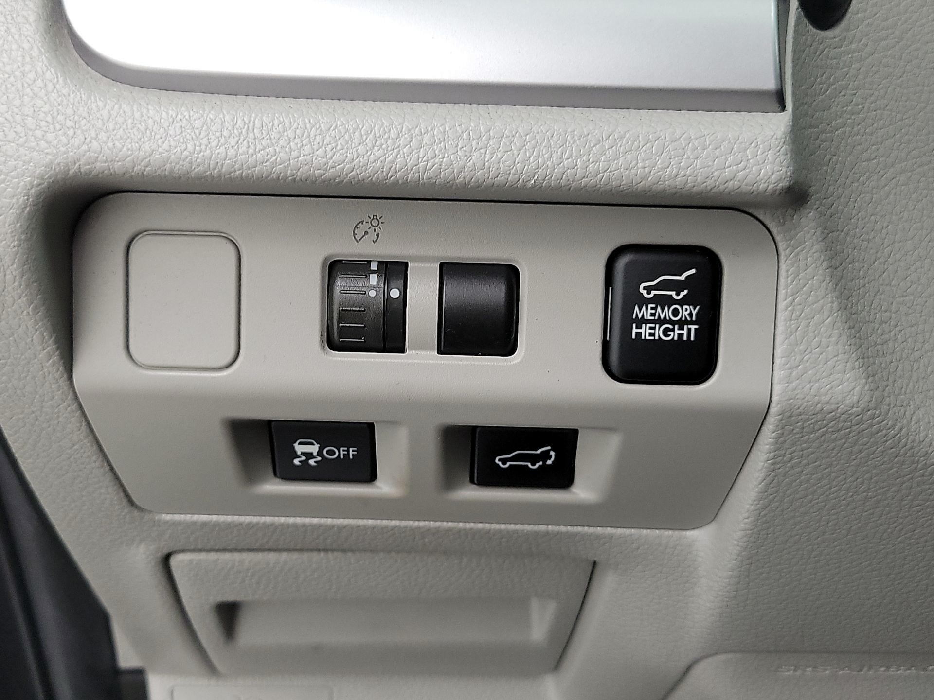 Thumbnail: 2015 Subaru Forester - 13