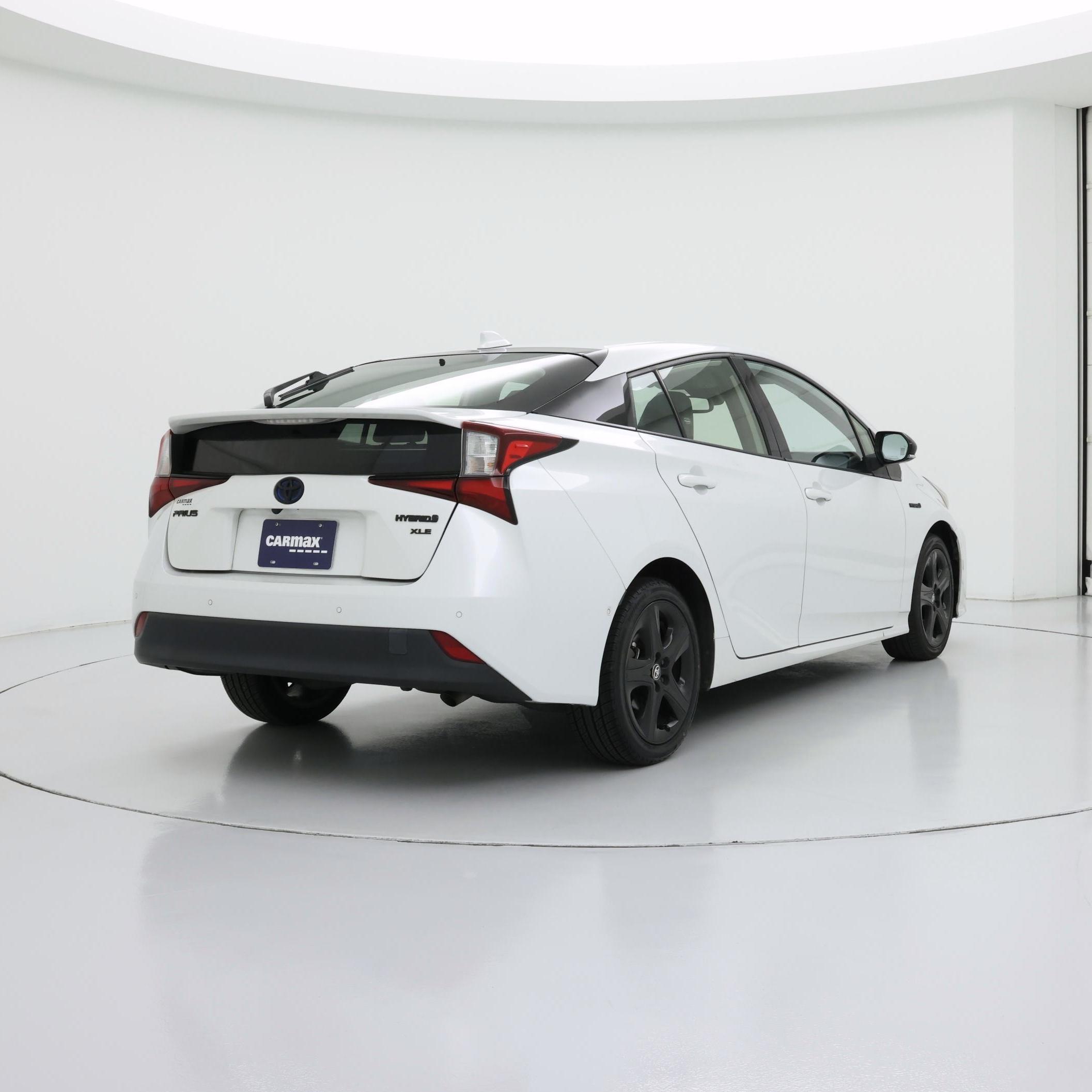 Thumbnail: 2021 Toyota Prius - 8