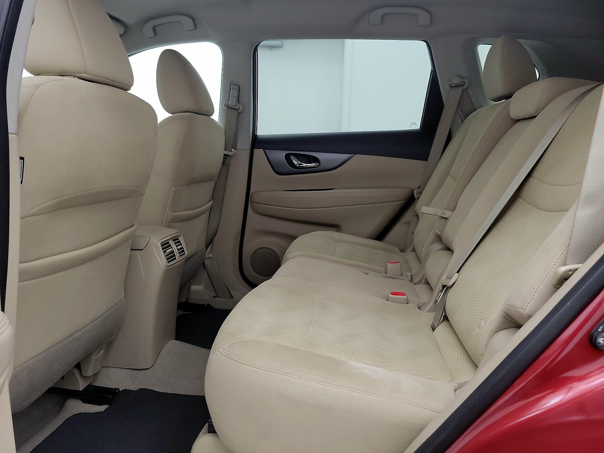 Thumbnail: 2015 Nissan Rogue - 19