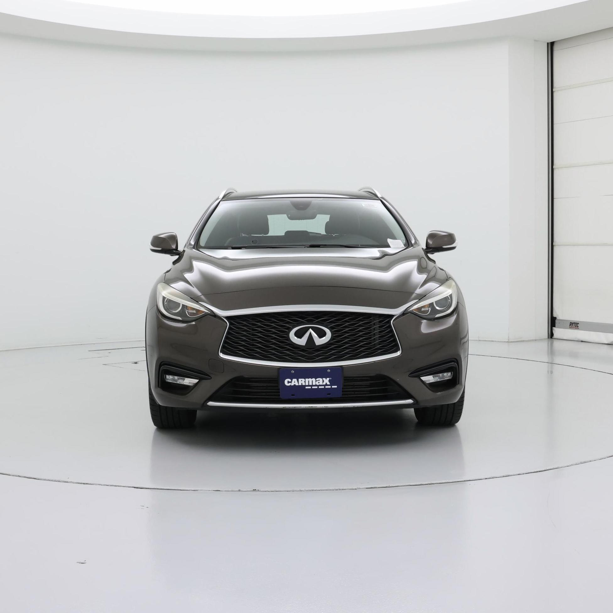 Thumbnail: 2017 INFINITI QX30 - 5