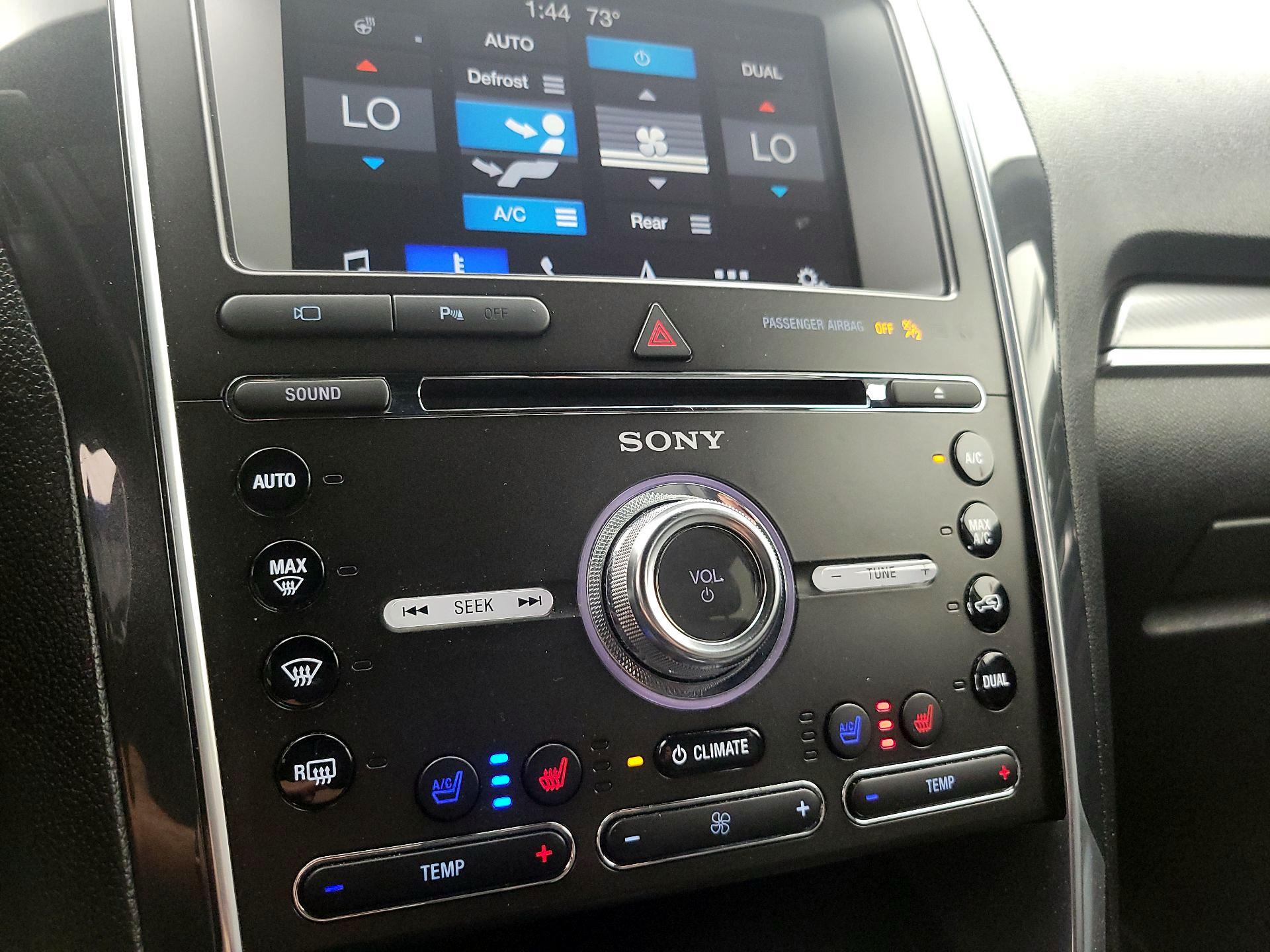 Thumbnail: 2017 Ford Explorer - 17