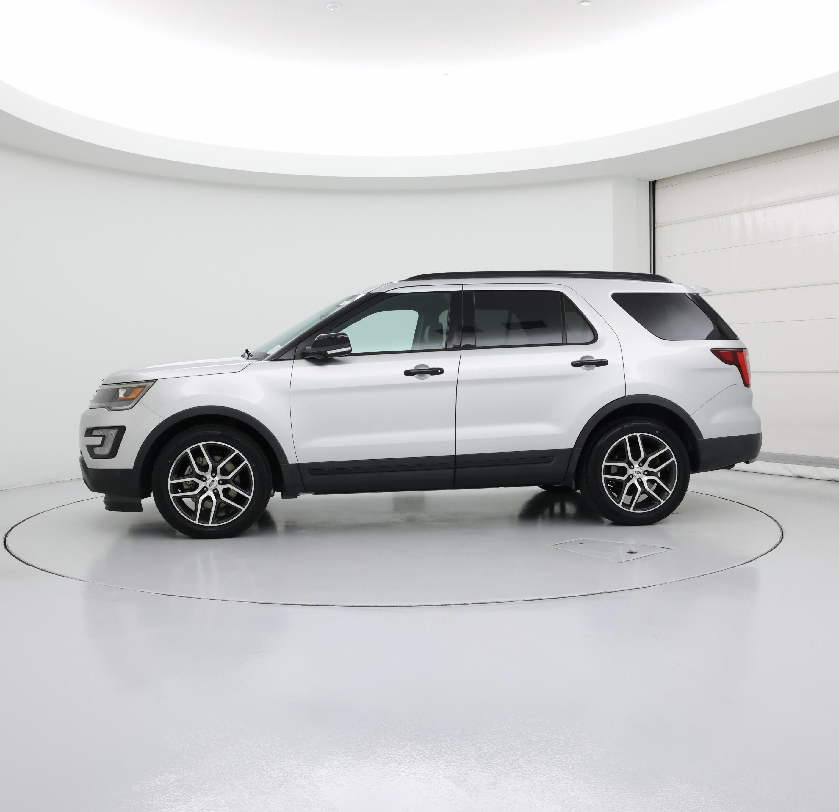 Thumbnail: 2017 Ford Explorer - 3